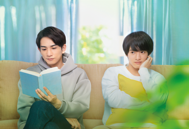 《電影版 如果30歲還是處男，似乎就能成為魔法師》在粉絲的熱烈敲碗下誕生，台灣更與日本同一天上映。（車庫娛樂提供）ⒸYuu Toyota/SQUARE ENIX, “CHERRY MAGIC! THIRTY YEARS OF VIRGINITY CAN MAKE YOU A WIZARD?!  THE MOVIE” Film Partners