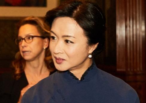 中國現代舞蹈家、知名主持人金星日前曾在微博表達反戰立場被微博禁言。（翻攝金星微博）