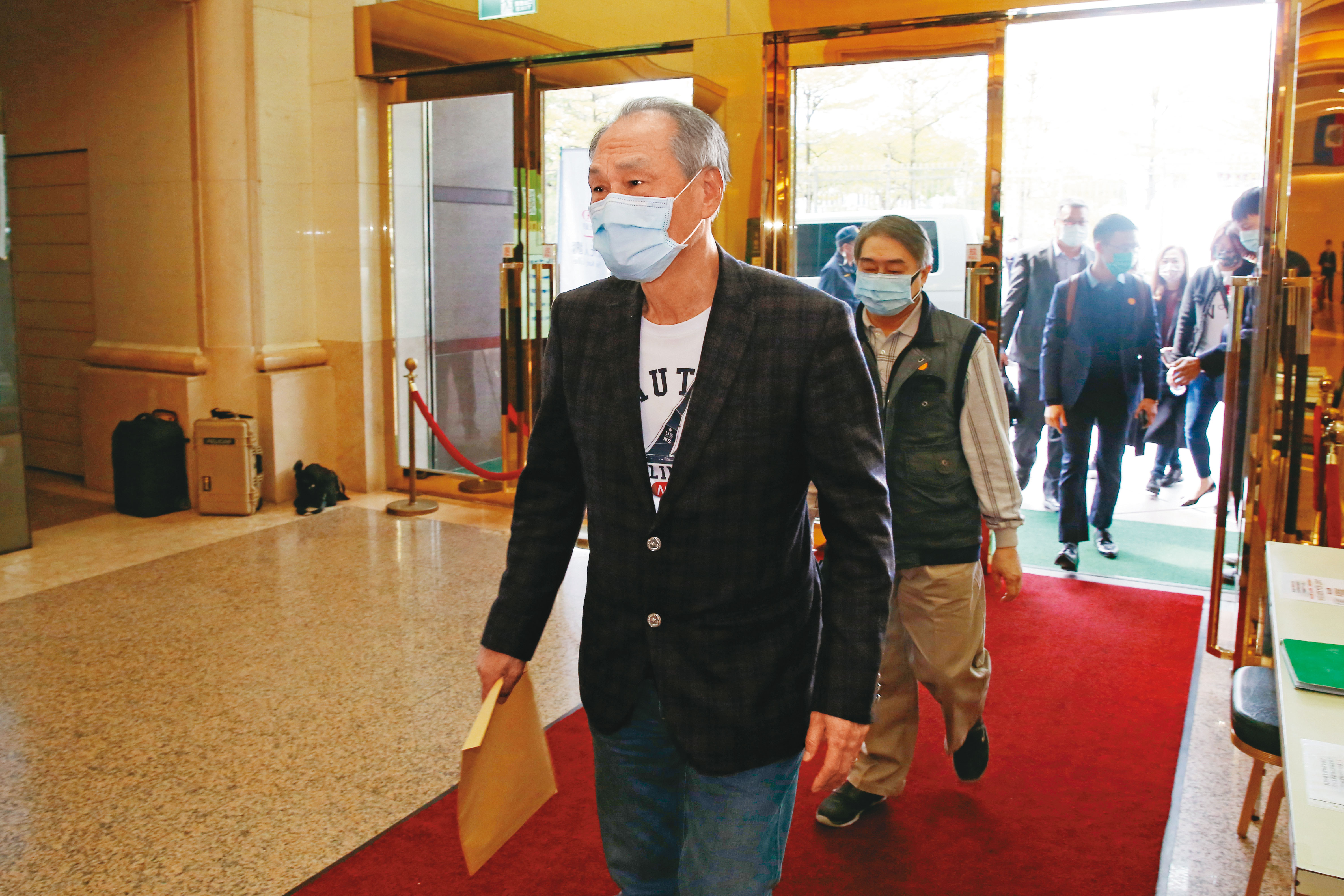 鄭深池睽違20年強勢回歸，被推選為長榮國際董事長。