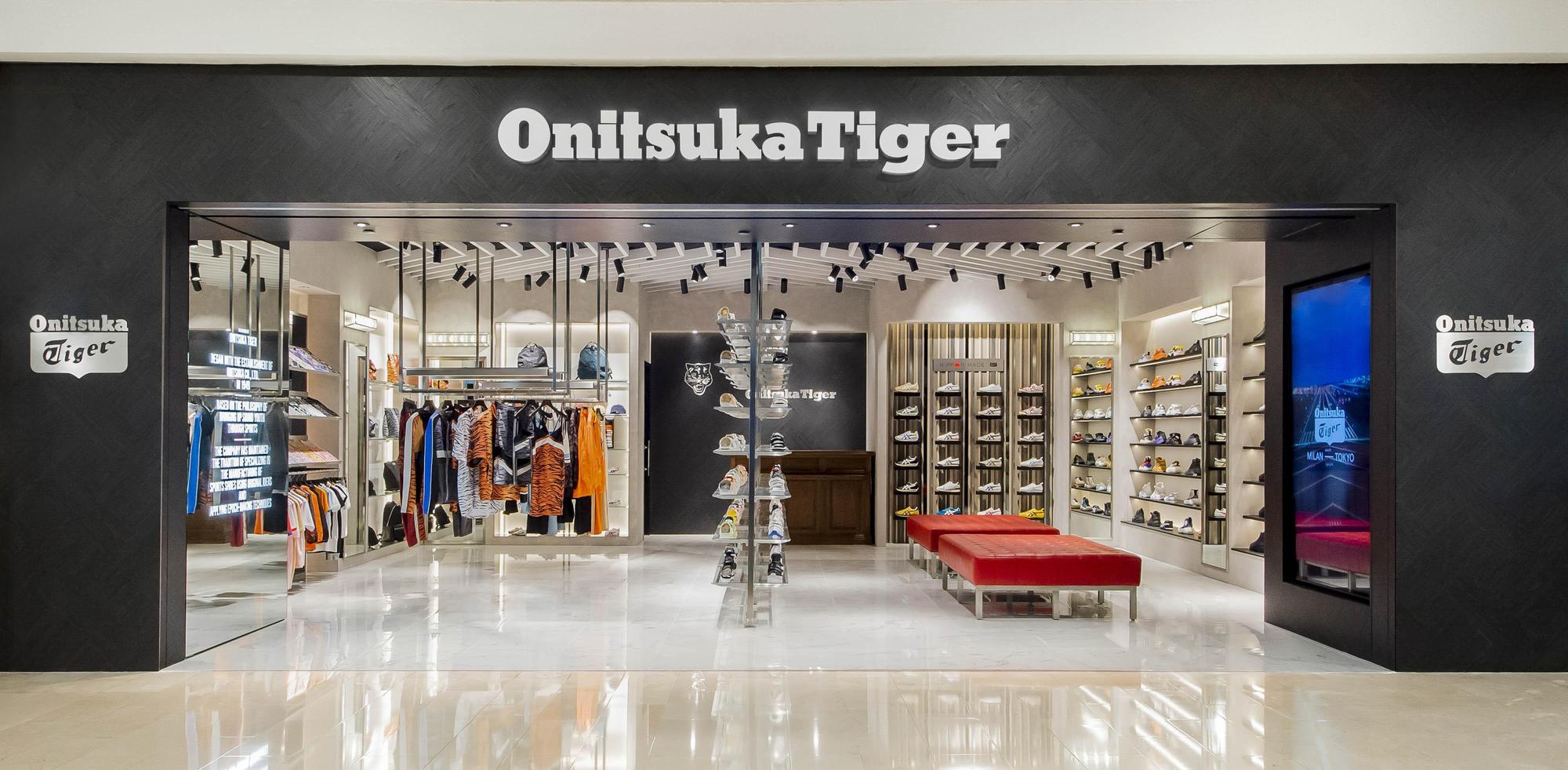 Onitsuka Tiger於台北101開設旗艦店,占地約30坪,將義式日魂入注台北地標。(Onitsuka Tiger提供)