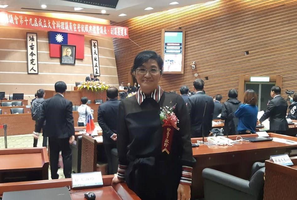 宜蘭縣議員松王淑珍(圖)在確診後才坦言,自己因信仰、副作用等理由未施打疫苗,比照去年自己PO出的文章,顯得格外諷刺。(翻攝自宜蘭縣議員松王淑珍臉書)