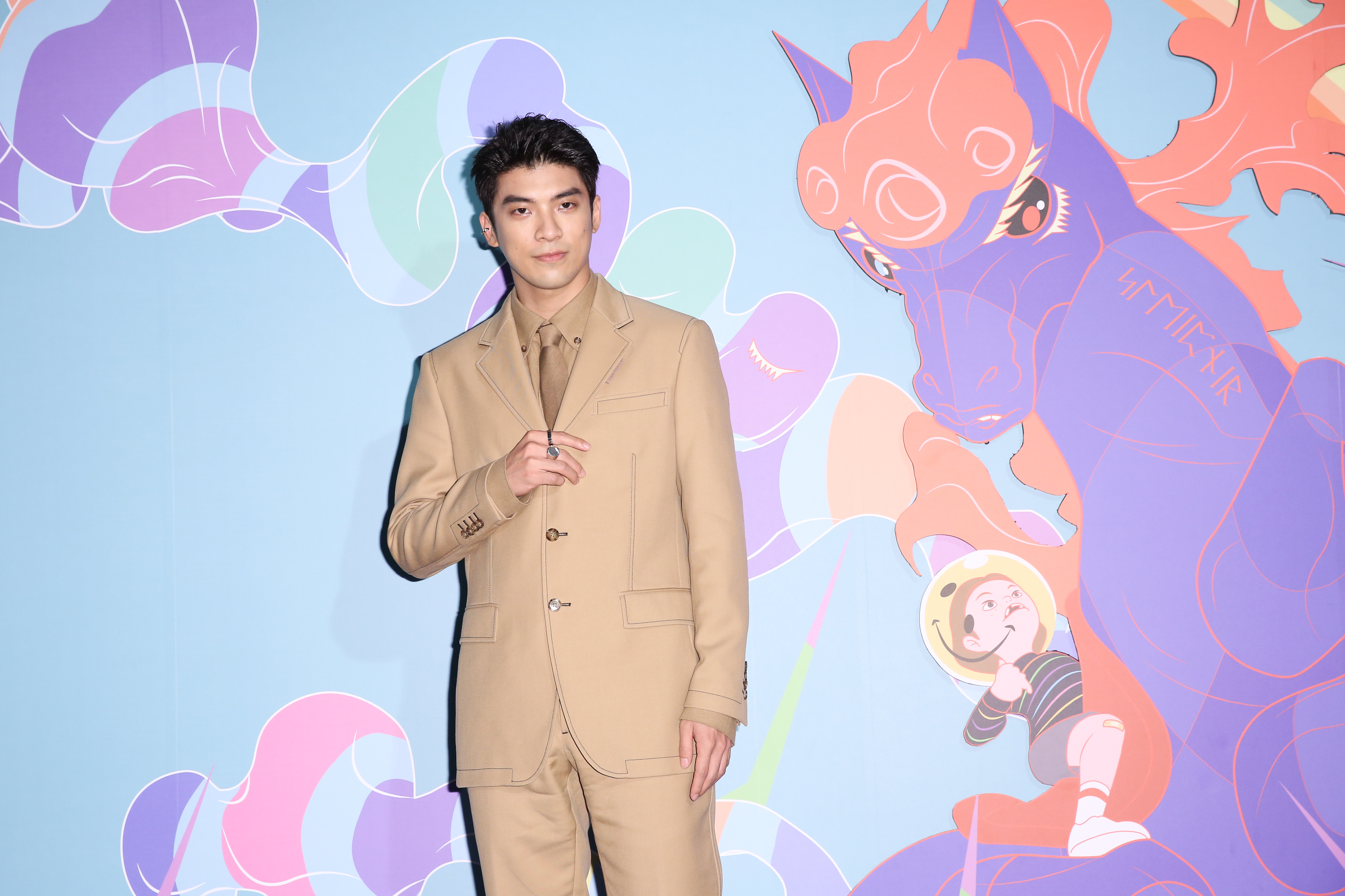 林哲熹在劇中又是身材擔當，又負責搞笑，還有許多動作戲，角色吃重。