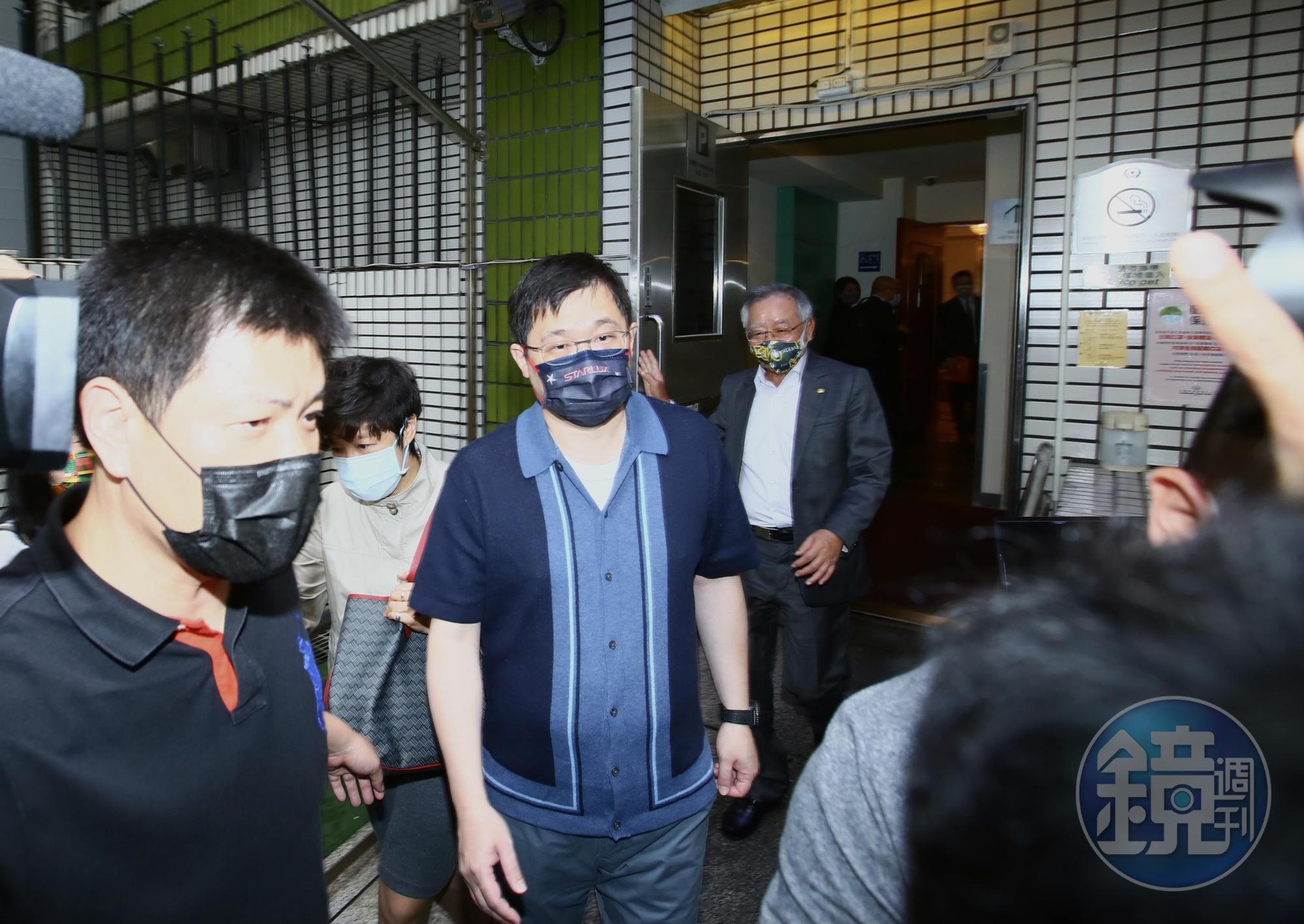 張國煒首談分家，表示大哥沒來找他談。