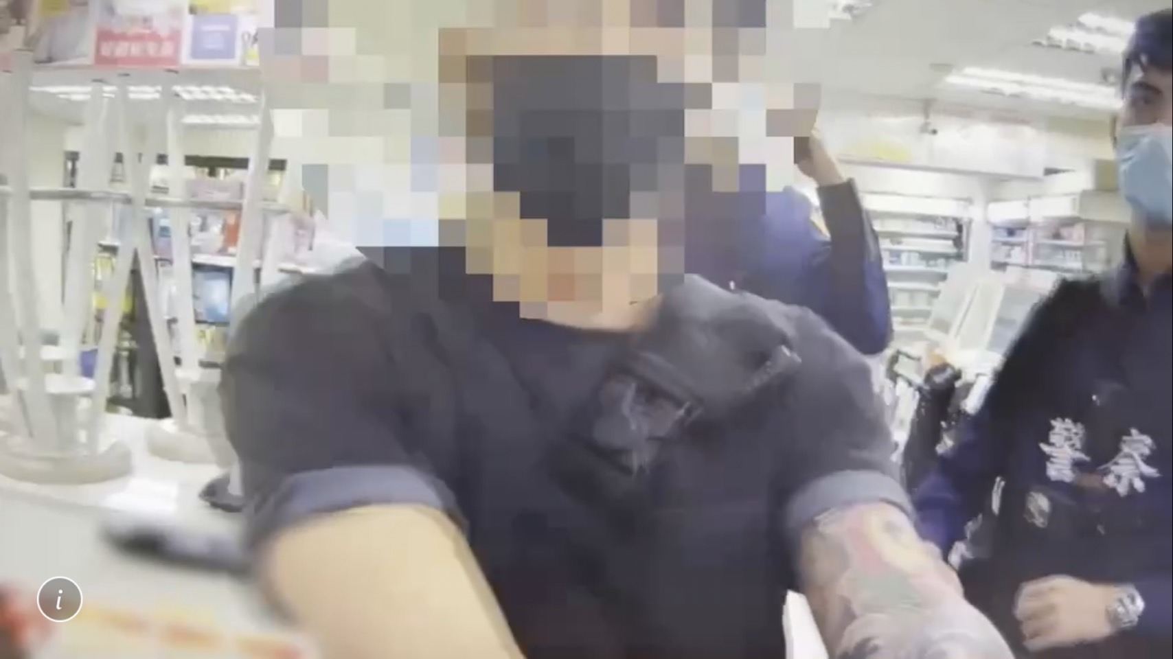 警方獲報到場，吳男坦承動手打人。（翻攝畫面）