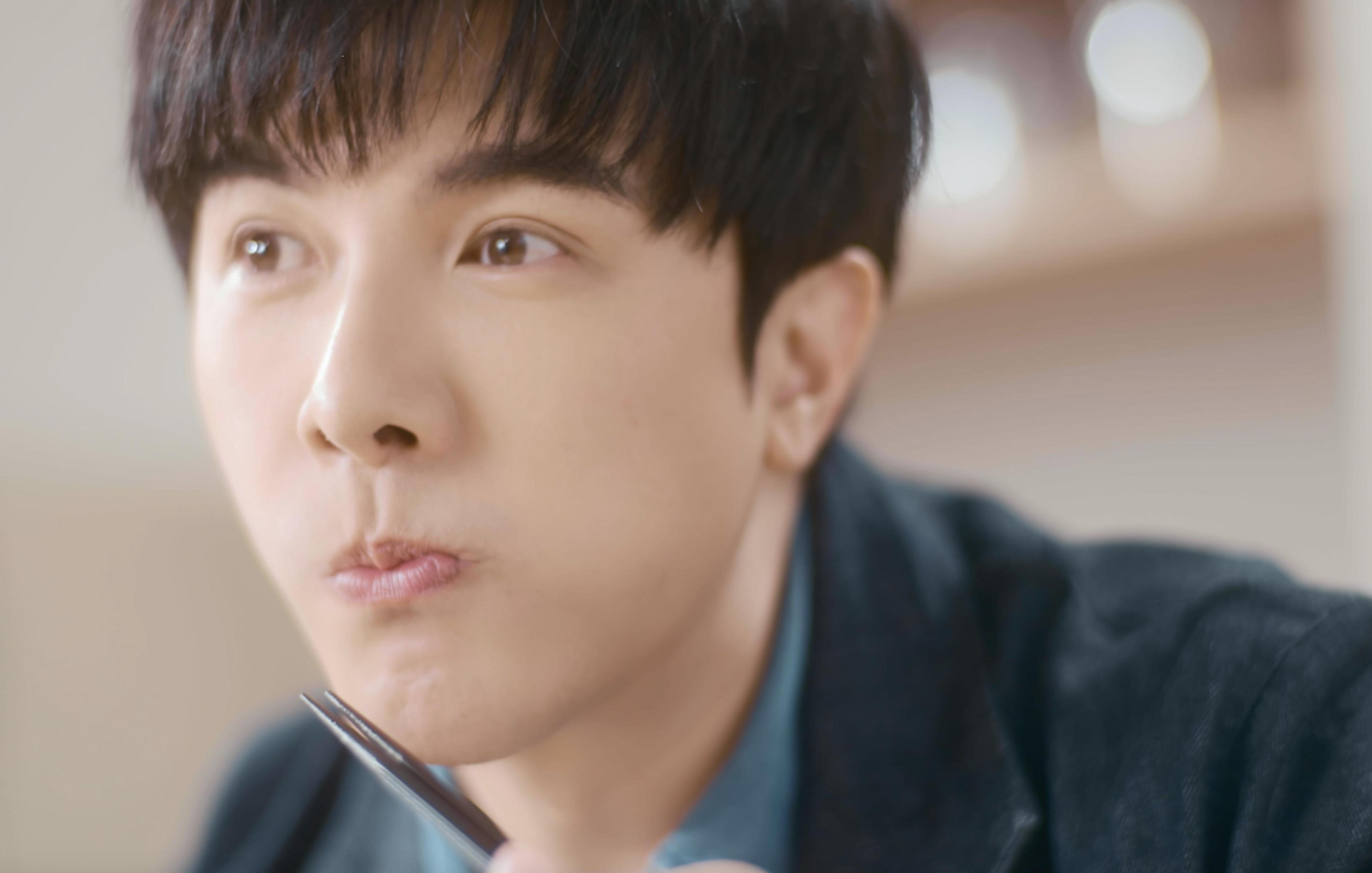 謝佳見擔任滷味代言人。（佳辰遇見提供）