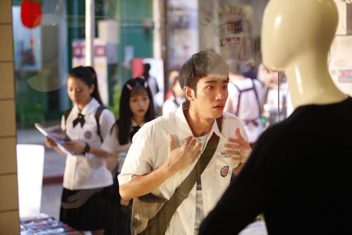 劉以豪的《帶我去月球》令他在韓國爆紅，該片也是改編自「拍台北」的得獎作品。（星泰娛樂提供）