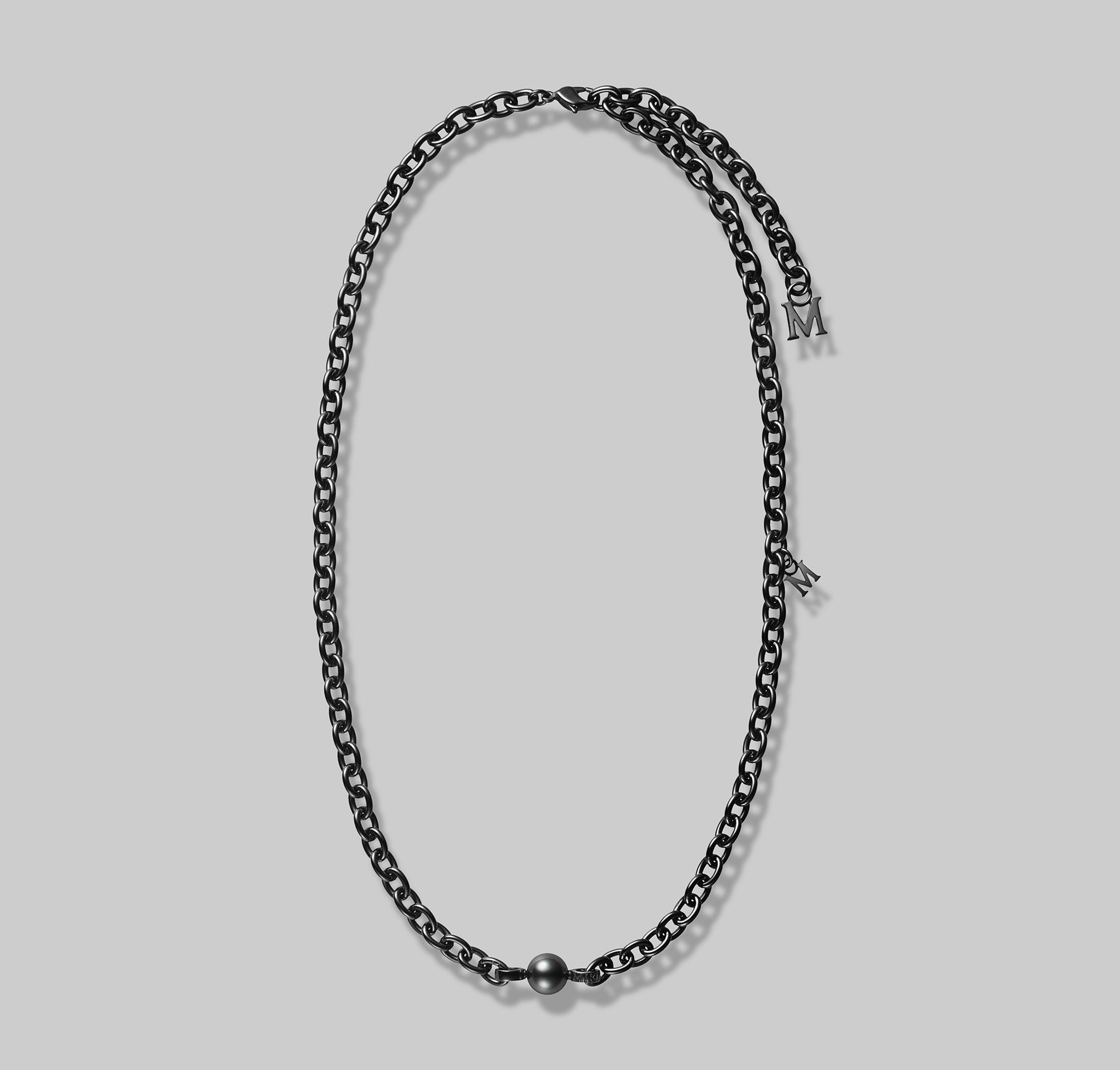 細款黑珍珠長鏈 NT$ 83,000 MIKIMOTO。（MIKIMOTO提供）