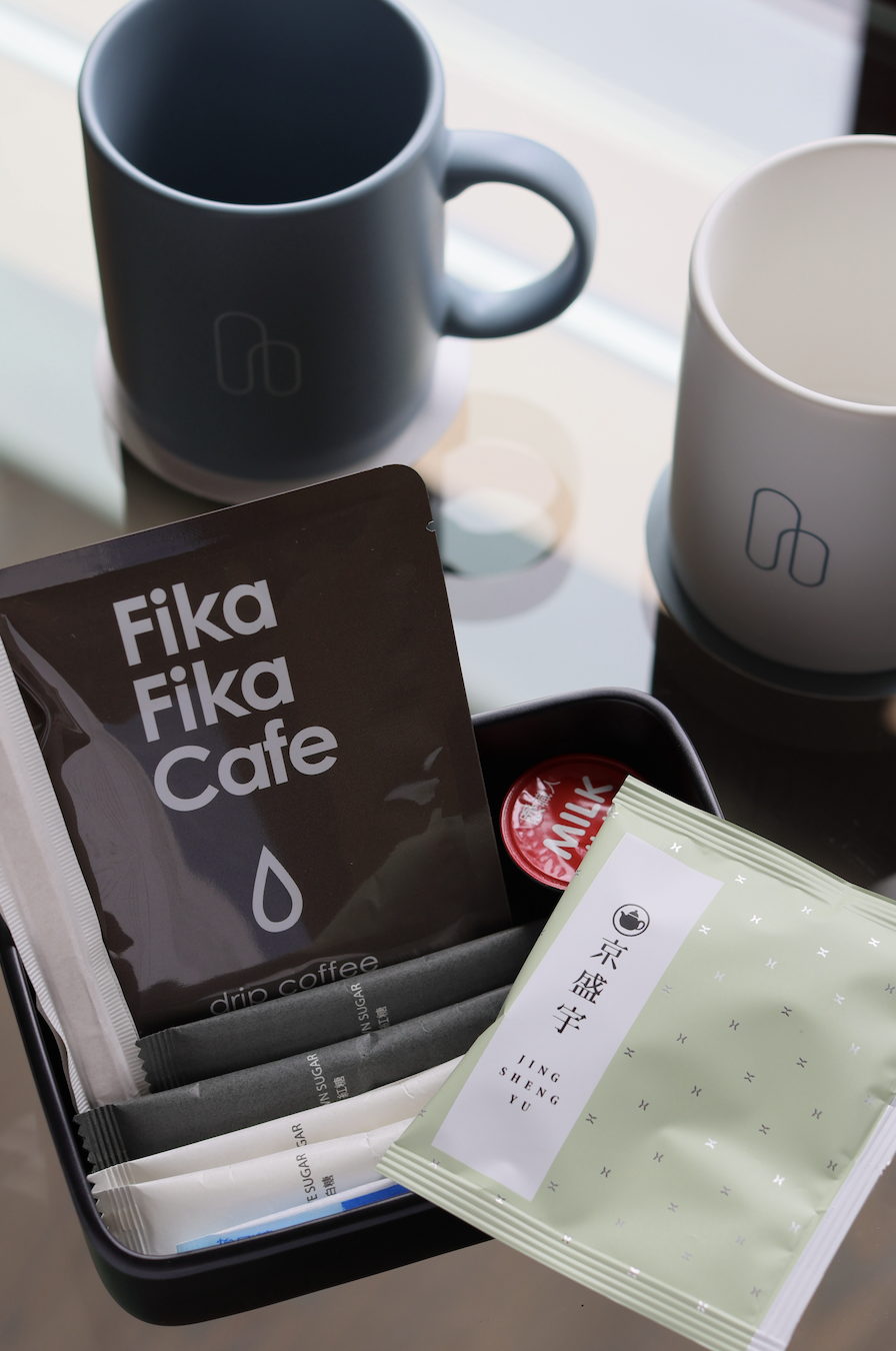 房內特別選用Fika Fika Cafe京盛宇等台灣在地品牌的咖啡及茶包。