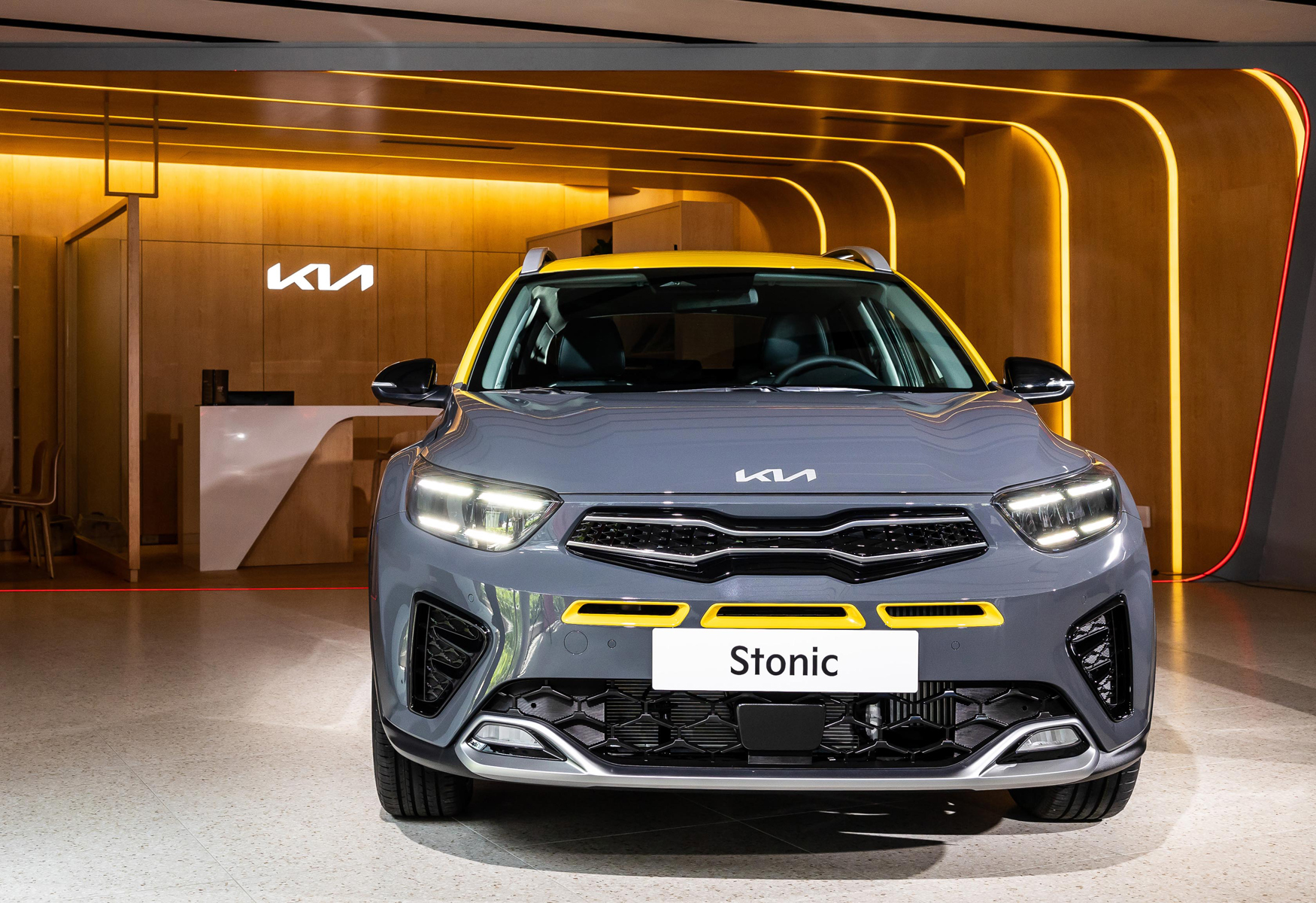 【新車登場】超活力潮旅！KIA Stonic 1.0T 智慧油電 GT-line