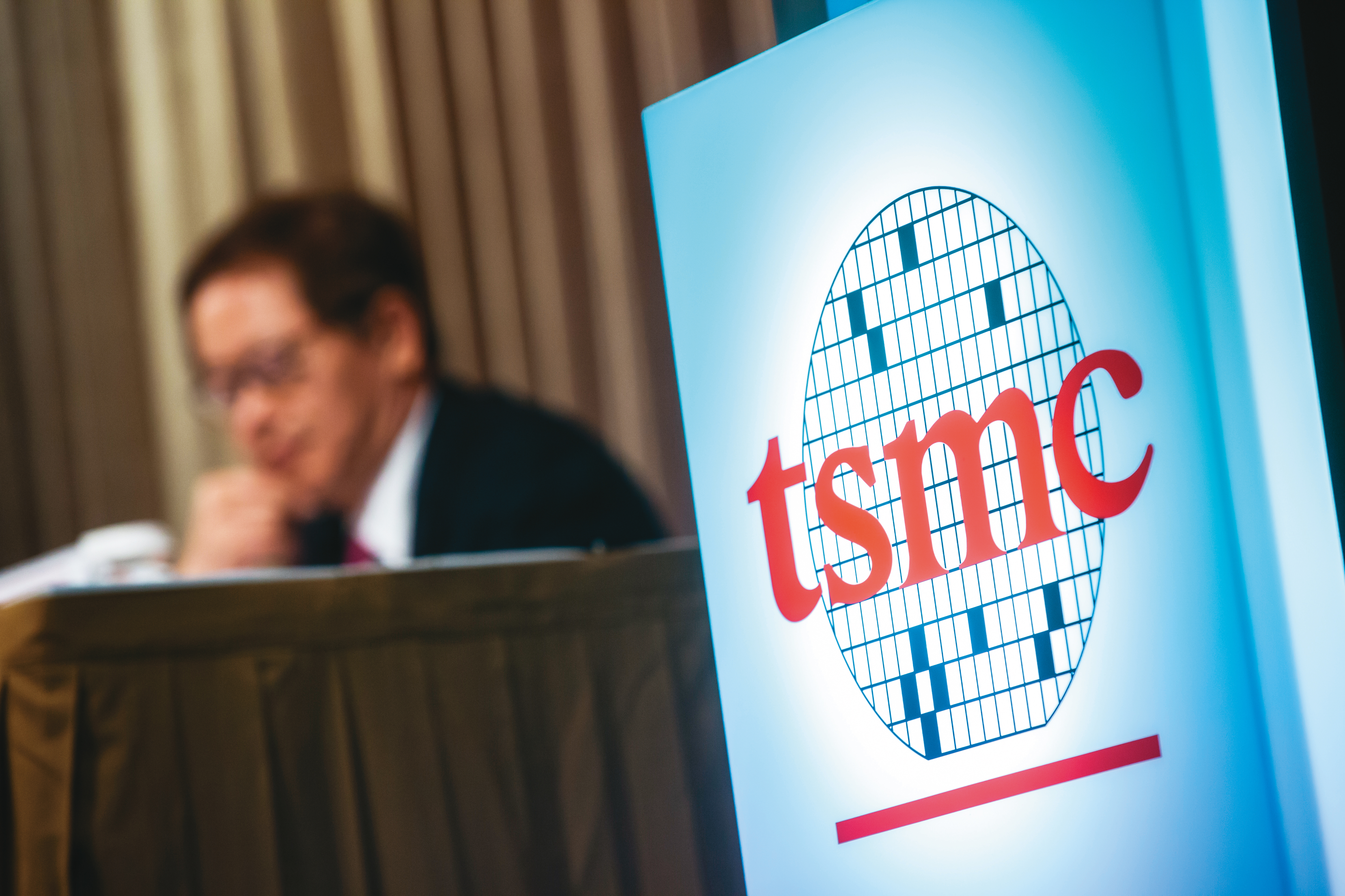 上週台積電召開法說會，財報數字漂亮，股價卻不買單。