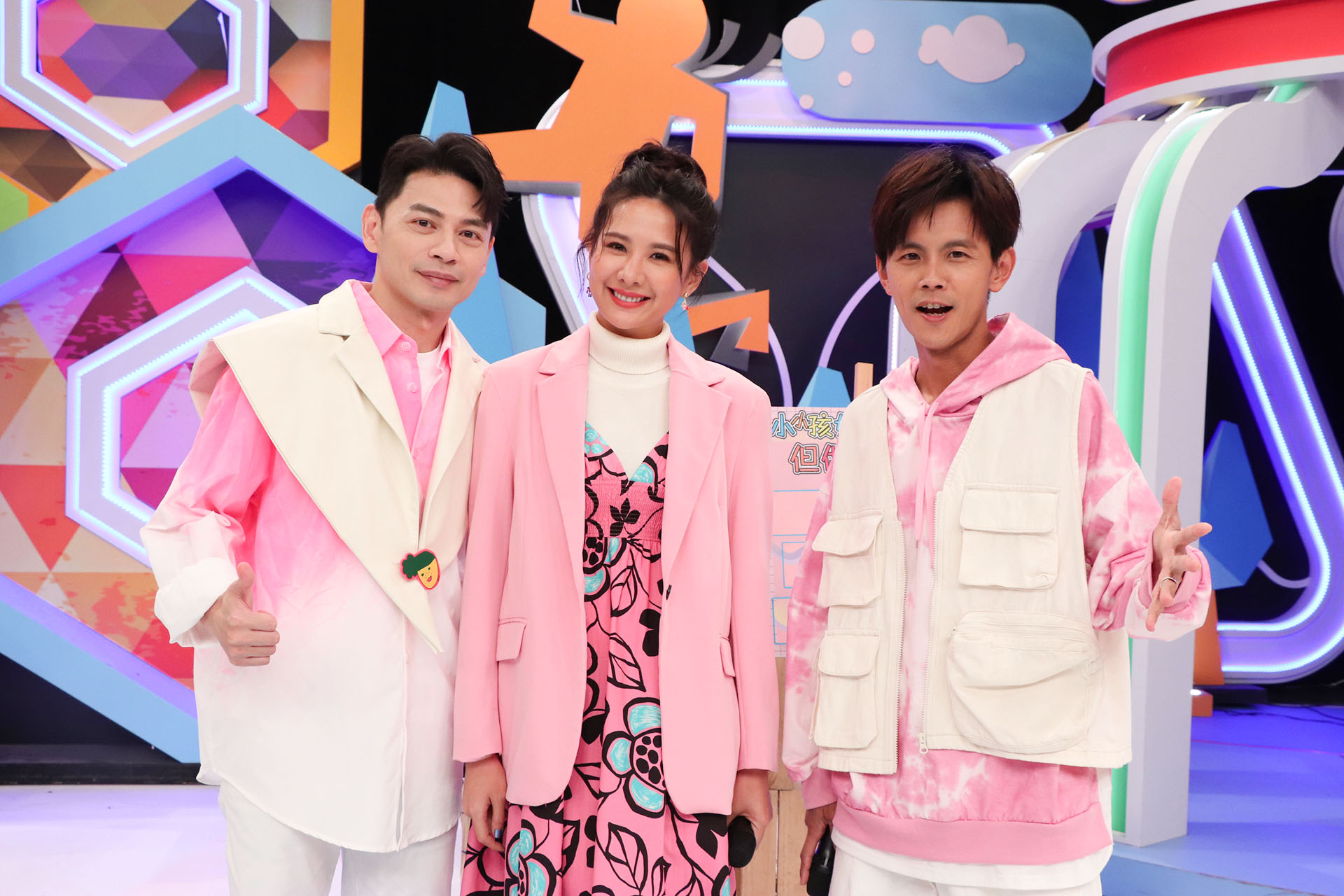 納豆住院開刀，阿翔臨危授命代班《同學來了》。（中天提供）