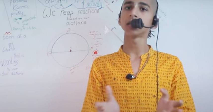 「印度神童」阿南德預言意外巧合。（翻攝自YouTube《Conscience》）