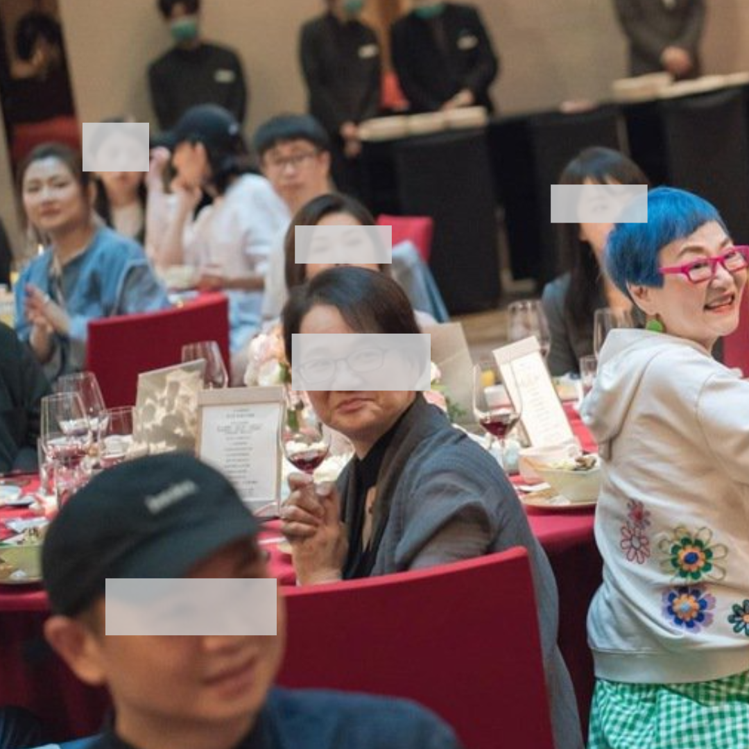 黃子佼歡慶50歲大壽，Selina帶男友參加，帥臉意外曝了光。（翻攝自黃子佼臉書）