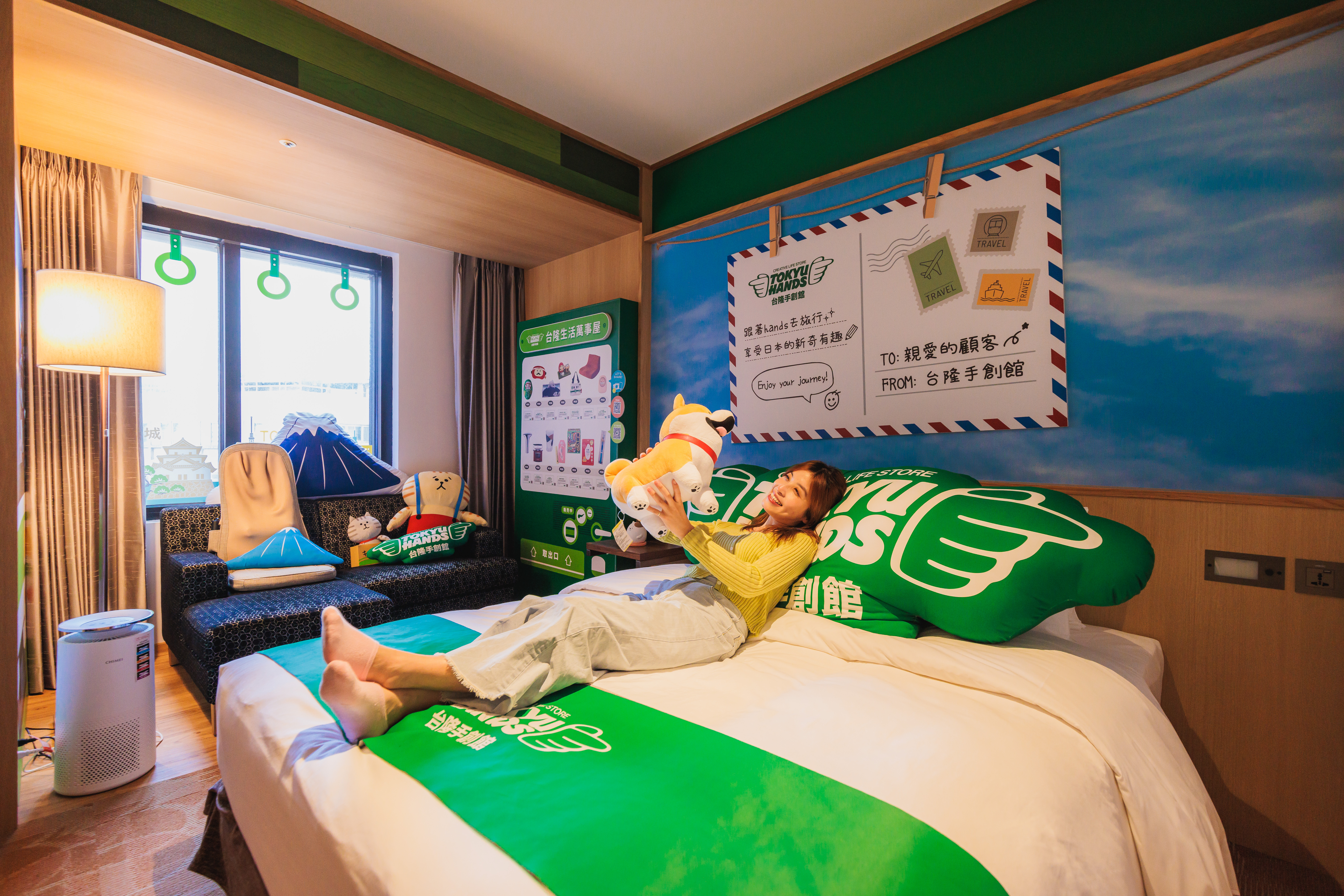 主題房「跟著HANDS去旅行」的日本意象最豐富，也有許多小物。   