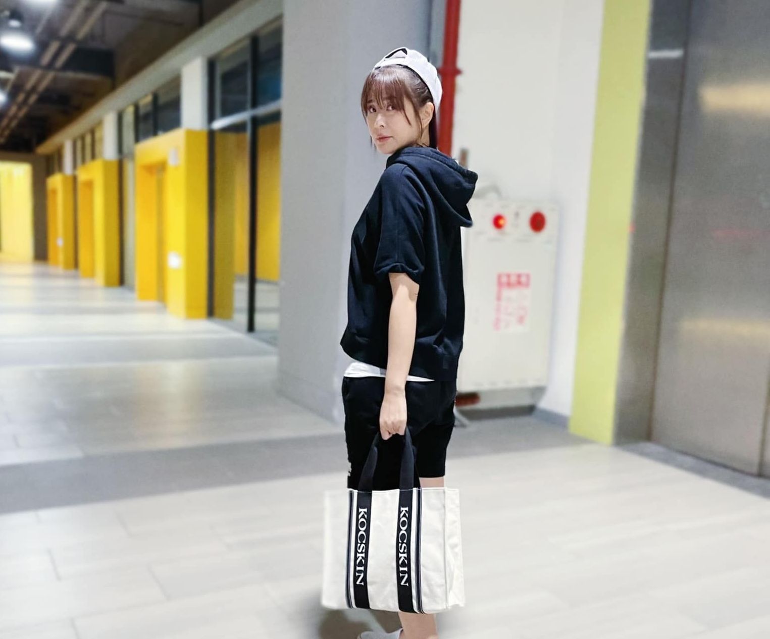 李燕在三立八點檔有服裝師確診後，今傳出突然取消班表拍攝。 （翻攝李燕臉書）