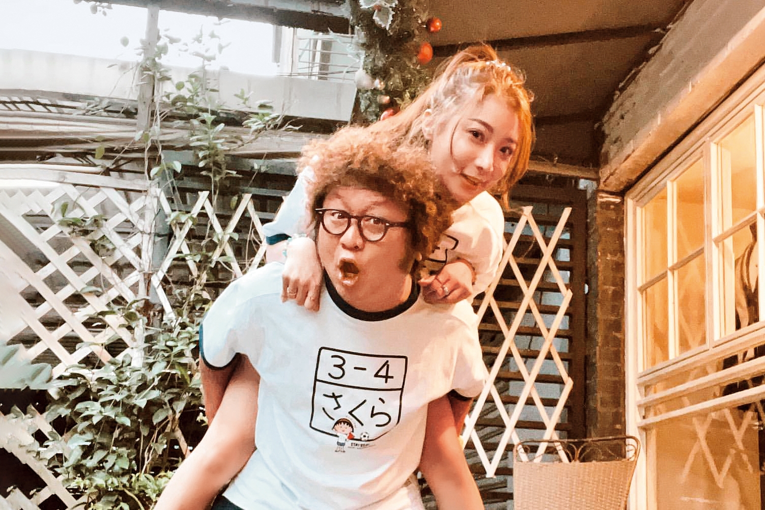 和依依（後）交往後，納豆（前）曾說過：「依依是我遇過最好的女生。」（翻攝自依依IG）