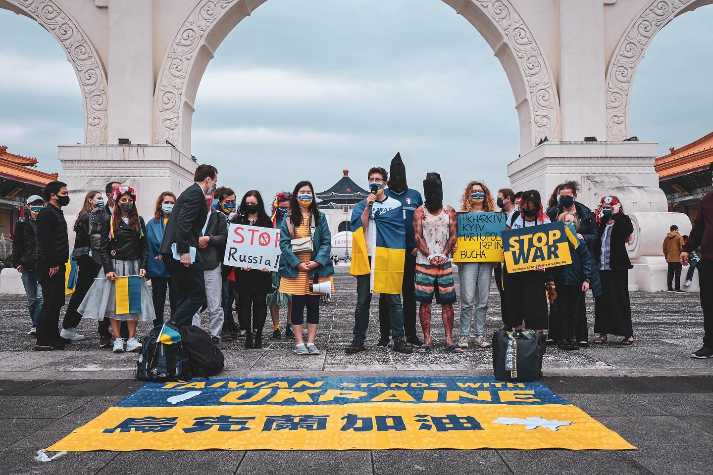 針對上週日在台北舉辦的「我們都是烏克蘭人」活動，烏克蘭國會透過社群媒體表達Telegram感謝，圖為活動當天現場。（翻攝台灣烏克蘭陣線臉書）