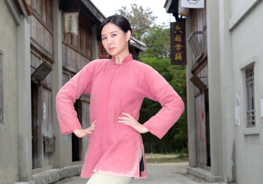 安心亞為了《牛車來去》，戲裡戲外都相當苦情。（公視提供）