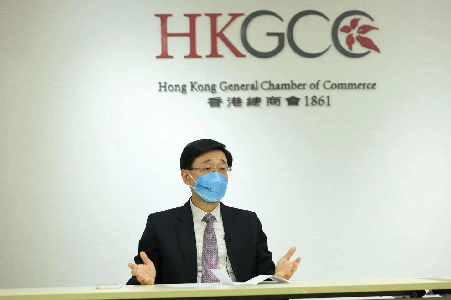 Youtube今（20）日下架香港特首唯一候選人李家超的頻道。（翻攝李家超臉書）