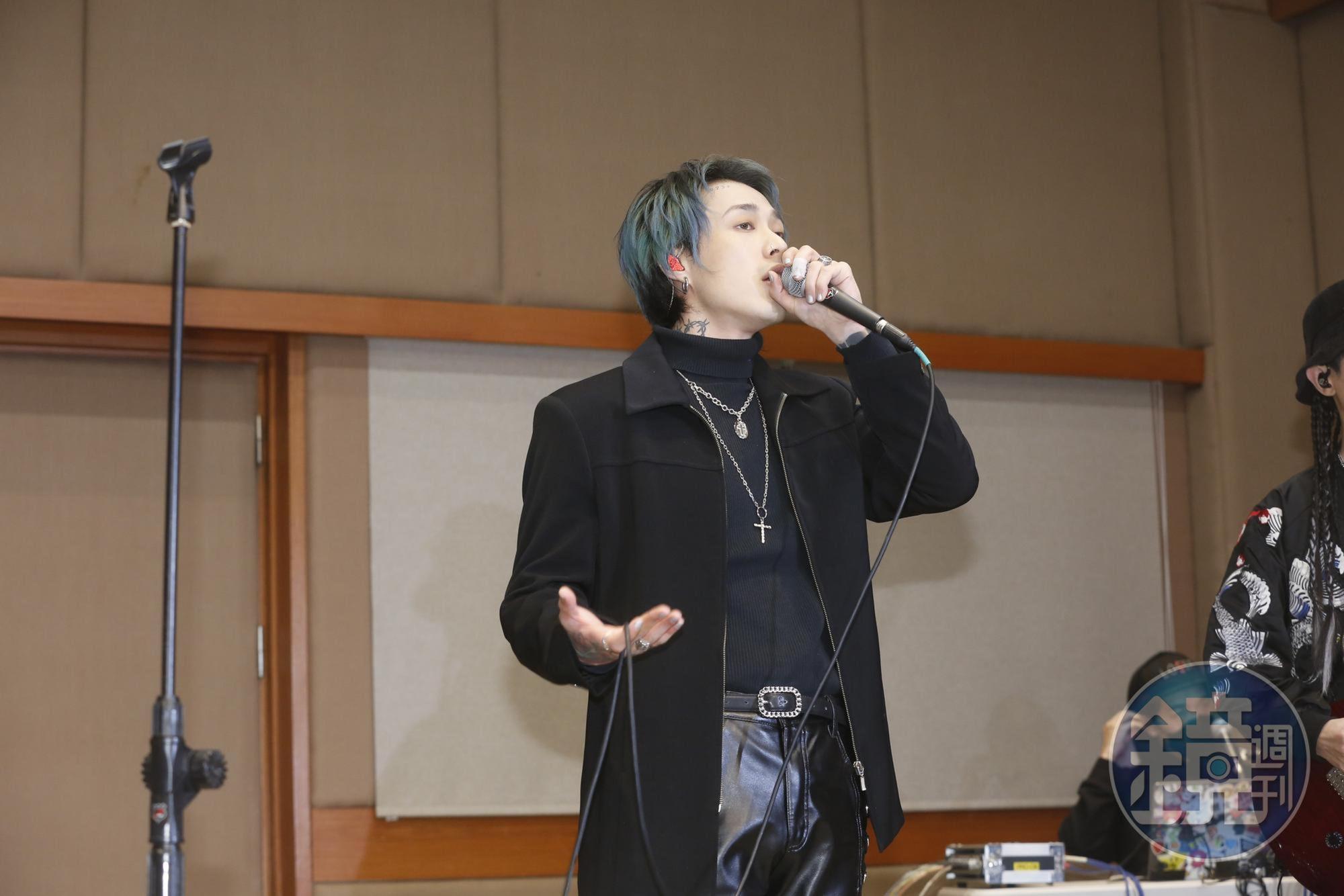 TRASH為5月21、22日在台北小巨蛋登場的《出來面對音樂節》彩排。