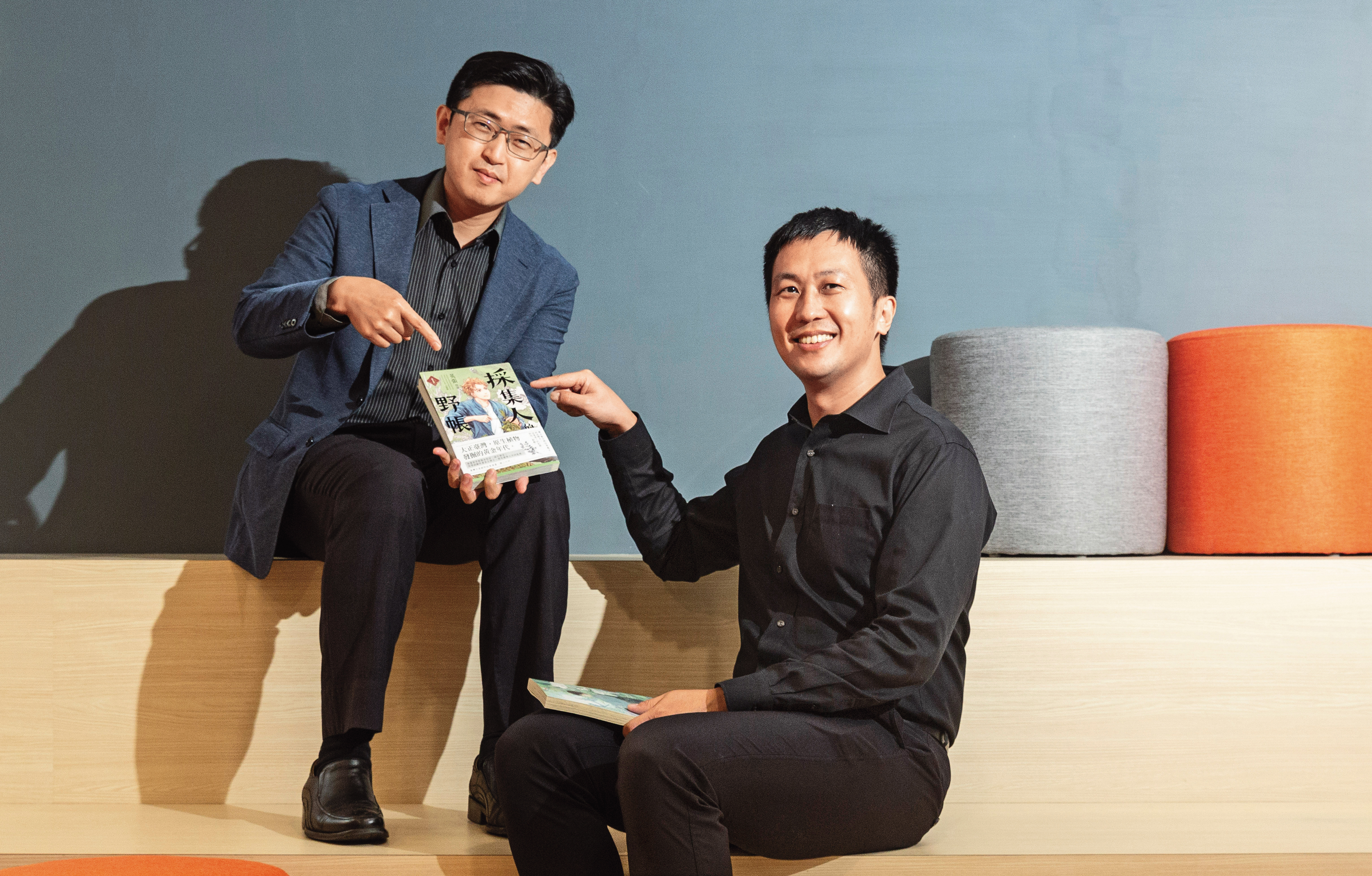 文策院副院長盧俊偉（左）提出「6化」策略振興台漫產業。右為文策院內容策進處異業合作組組長謝一麟。
