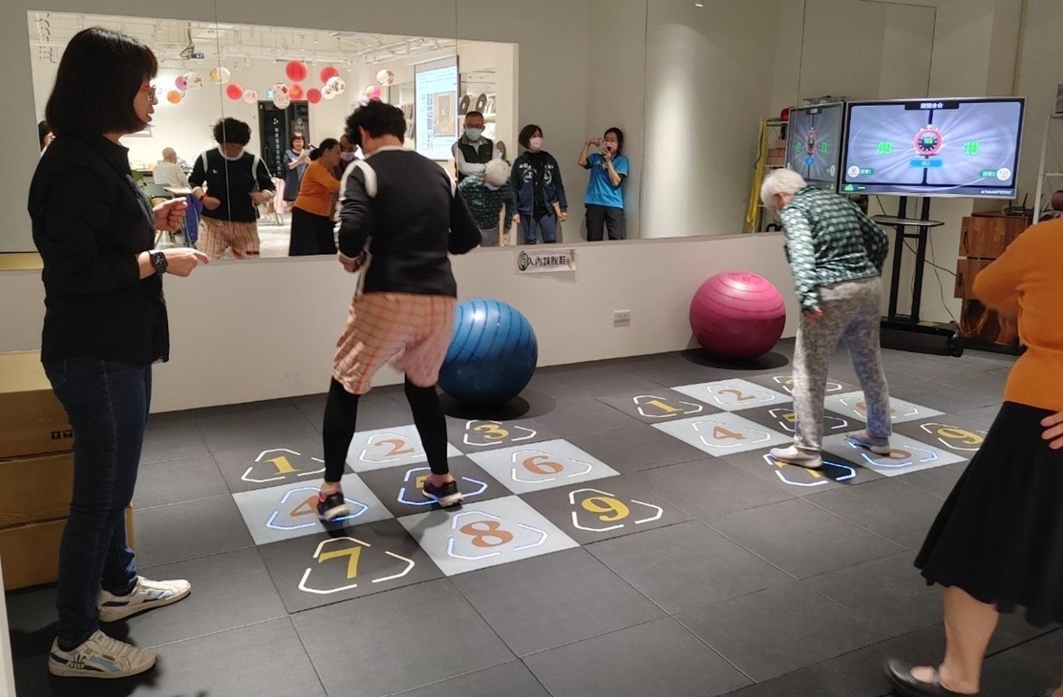 神寶醫資揮軍長照市場,企圖翻轉長年乏味的高齡運動市場。(仁寶提供)