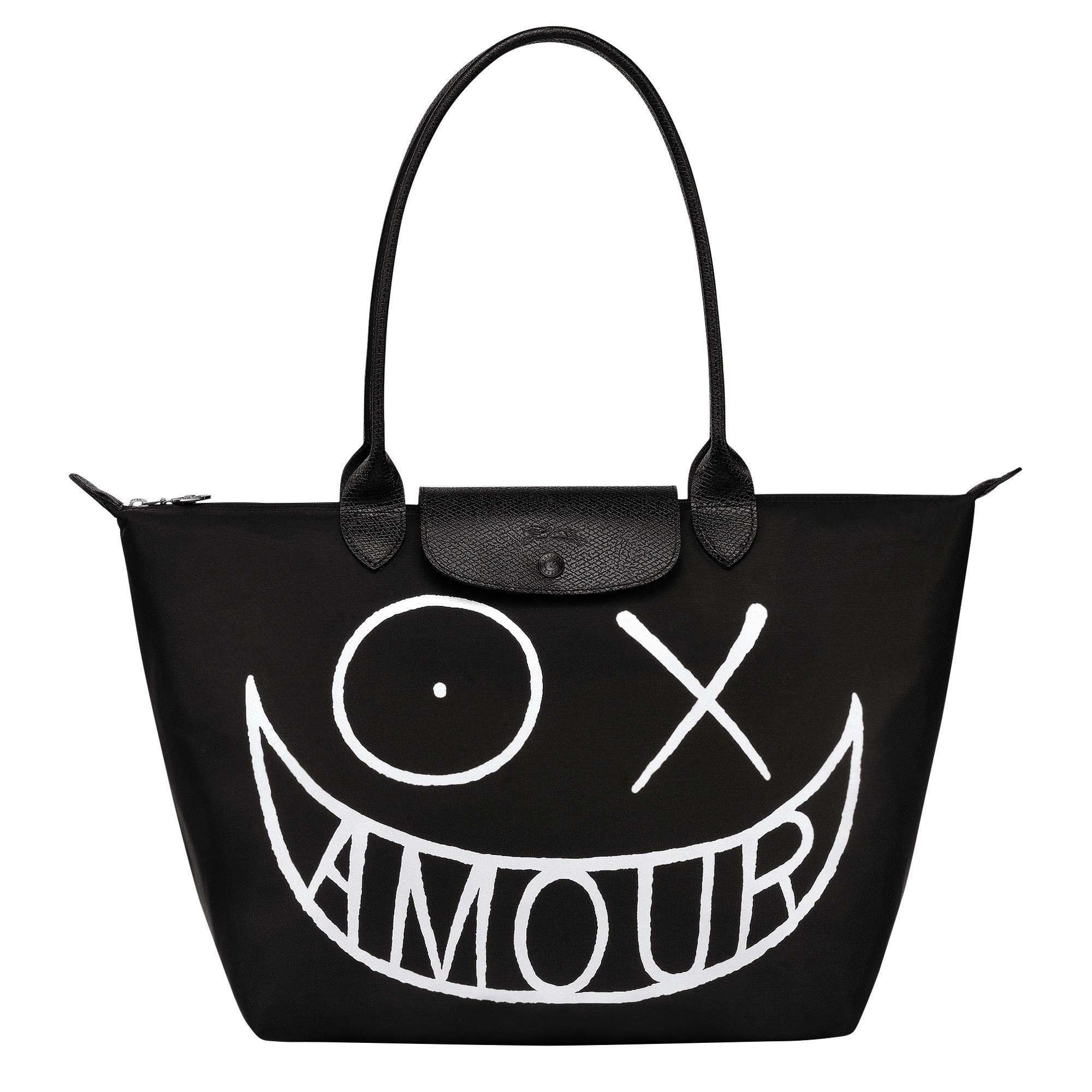 LONGCHAMP & ANDRÉ聯名系列黑色肩背袋 NT$8,700 Longchamp。（Longchamp提供）
