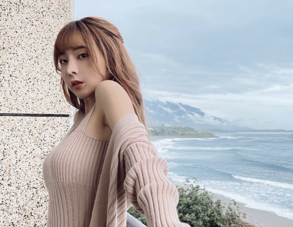 YouTuber網紅「小玉」朱玉宸去年被爆出涉嫌使用「deepfake」技術，將超過百名女性名人換臉到AV女優身上，奎丁成受害者之一。（翻攝奎丁IG）