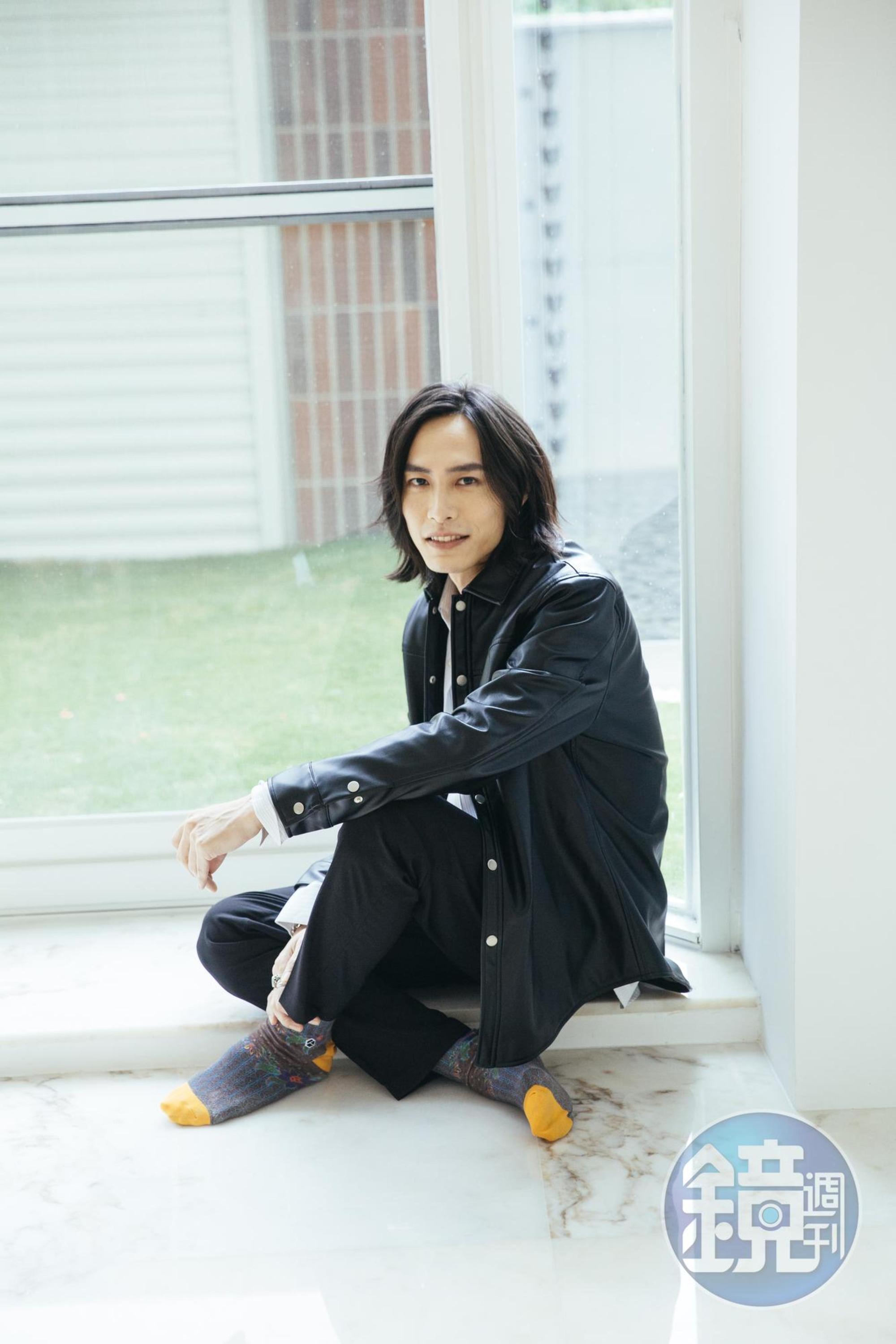 平日不愛應酬的田士廣，最後宅在家練瑜伽、作歌等。