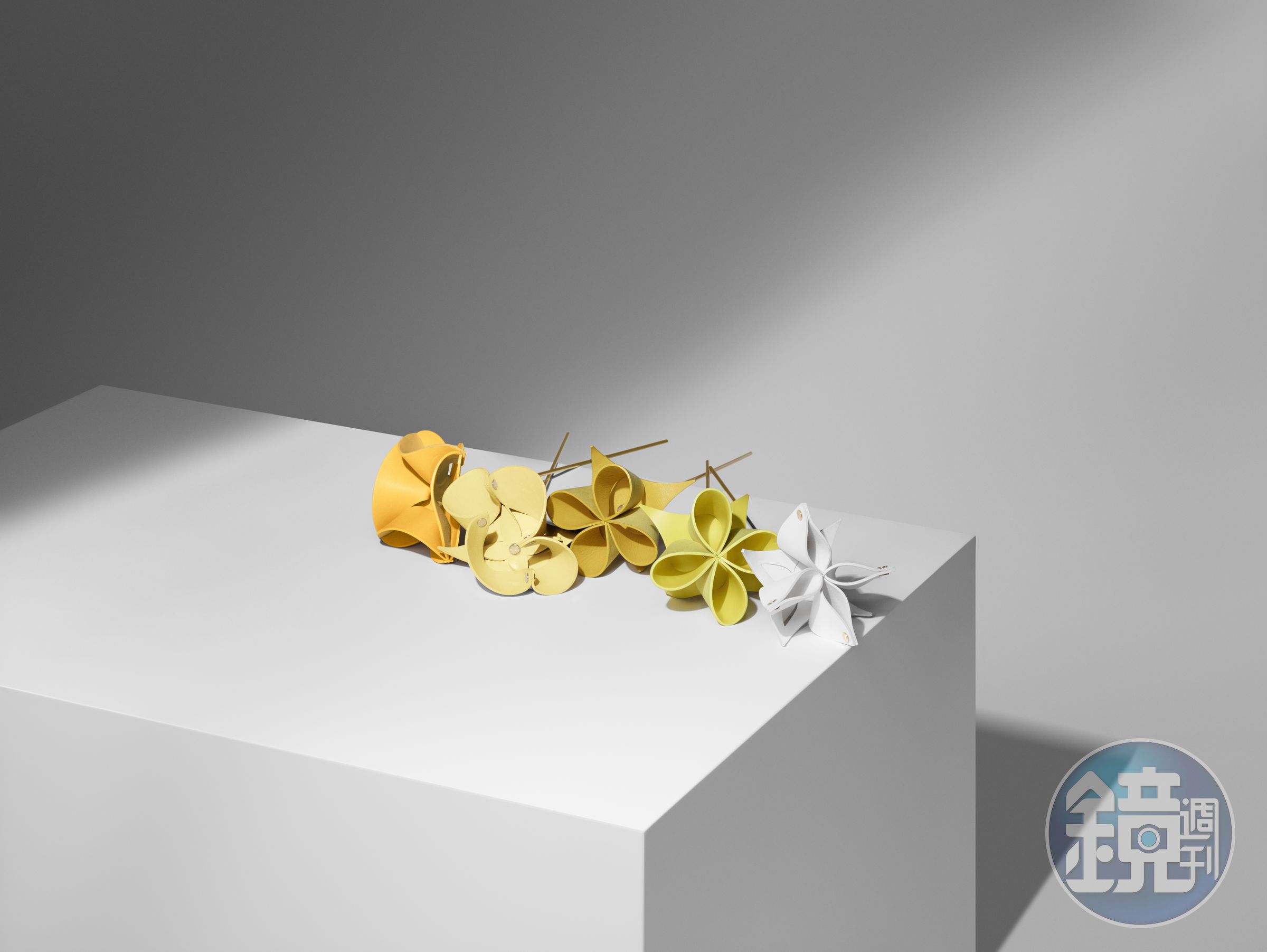 Origami Flower皮革花朵。每朵NT$12,600（路易威登提供）