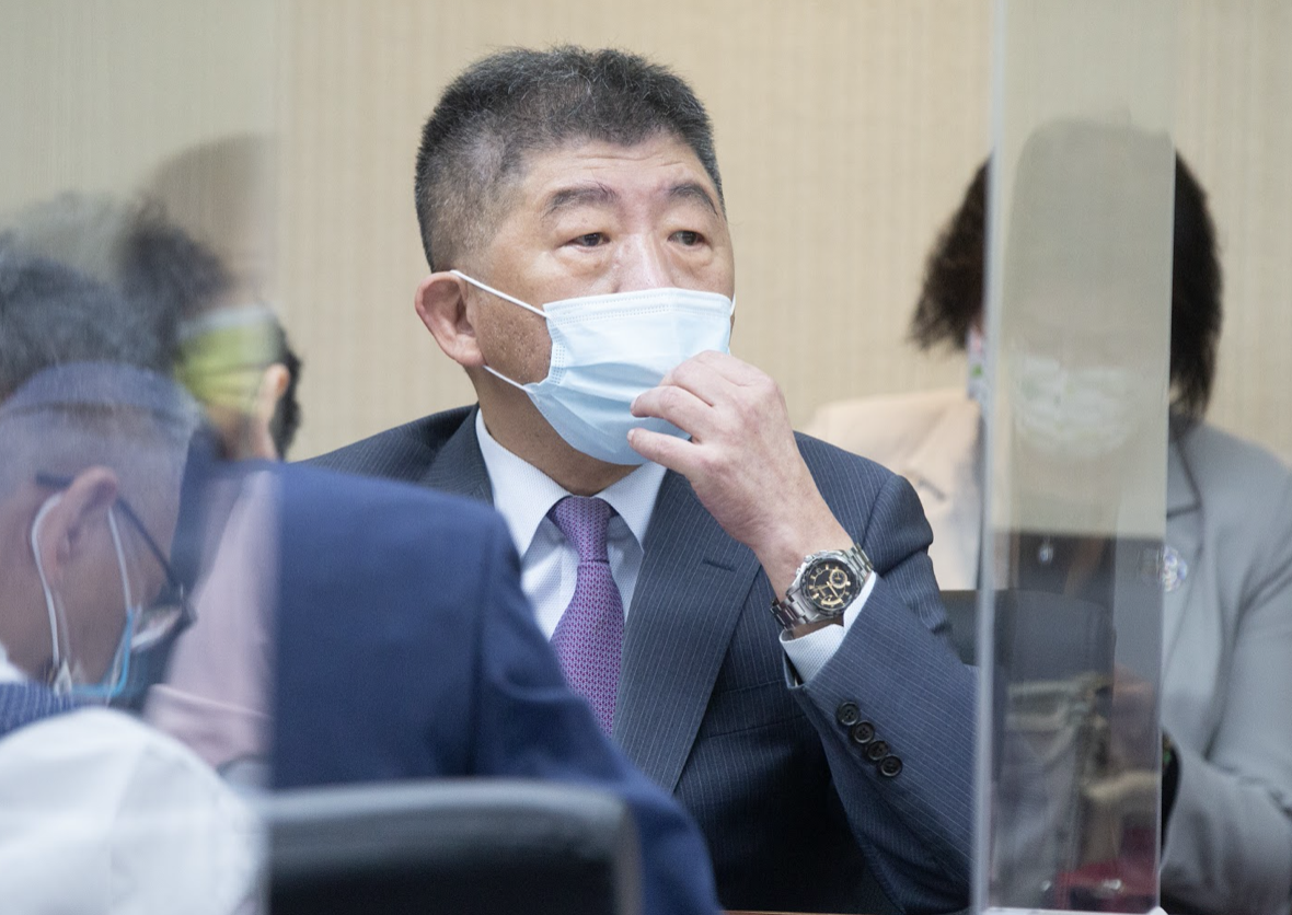 中央流行疫情指揮中心今（23）日舉行疫情記者會，指揮官陳時中回答相關問題。（資料照）