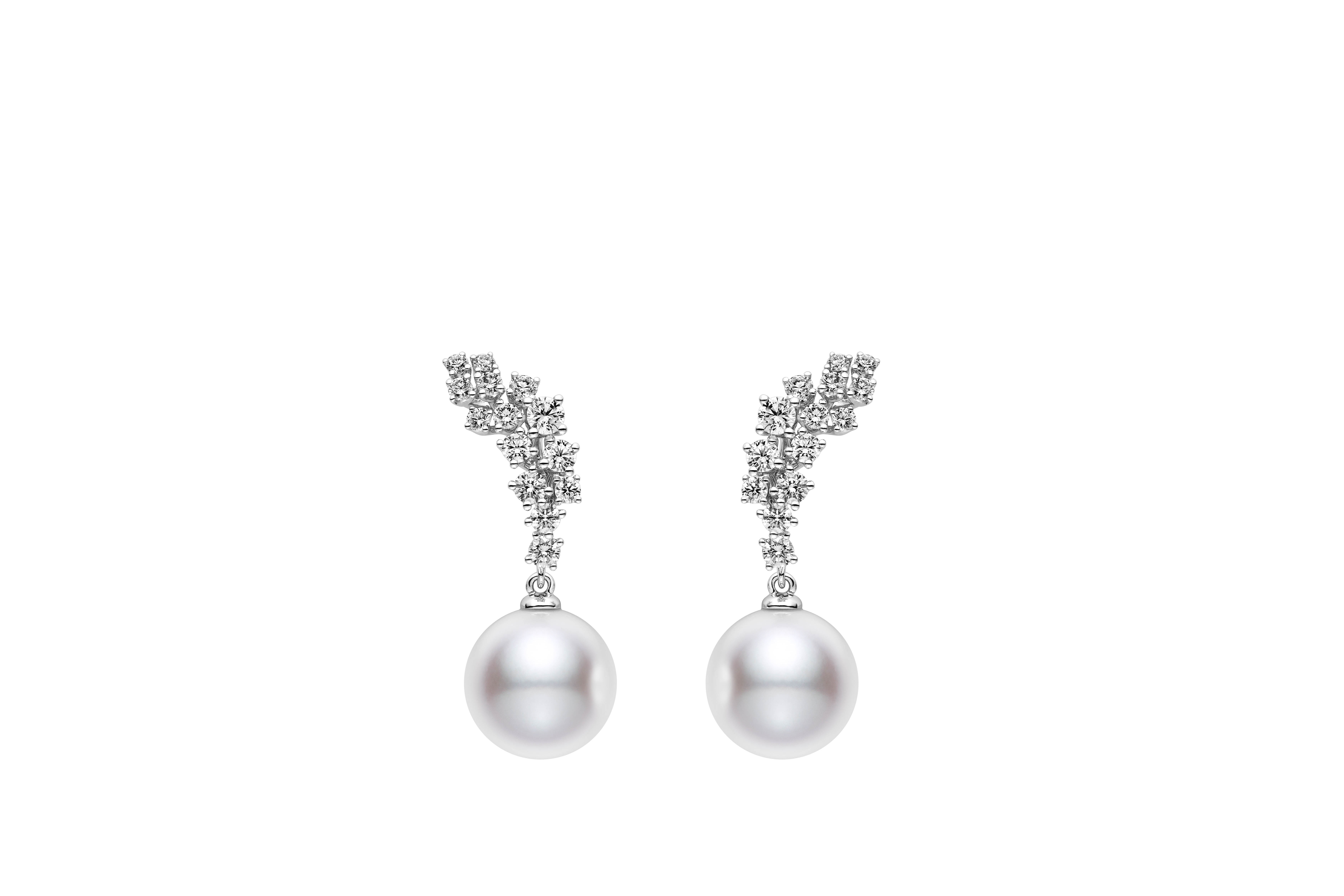 Starry Night系列南洋珍珠鑽石耳環 NT$554 ,000 MIKIMOTO。（MIKIMOTO提供）