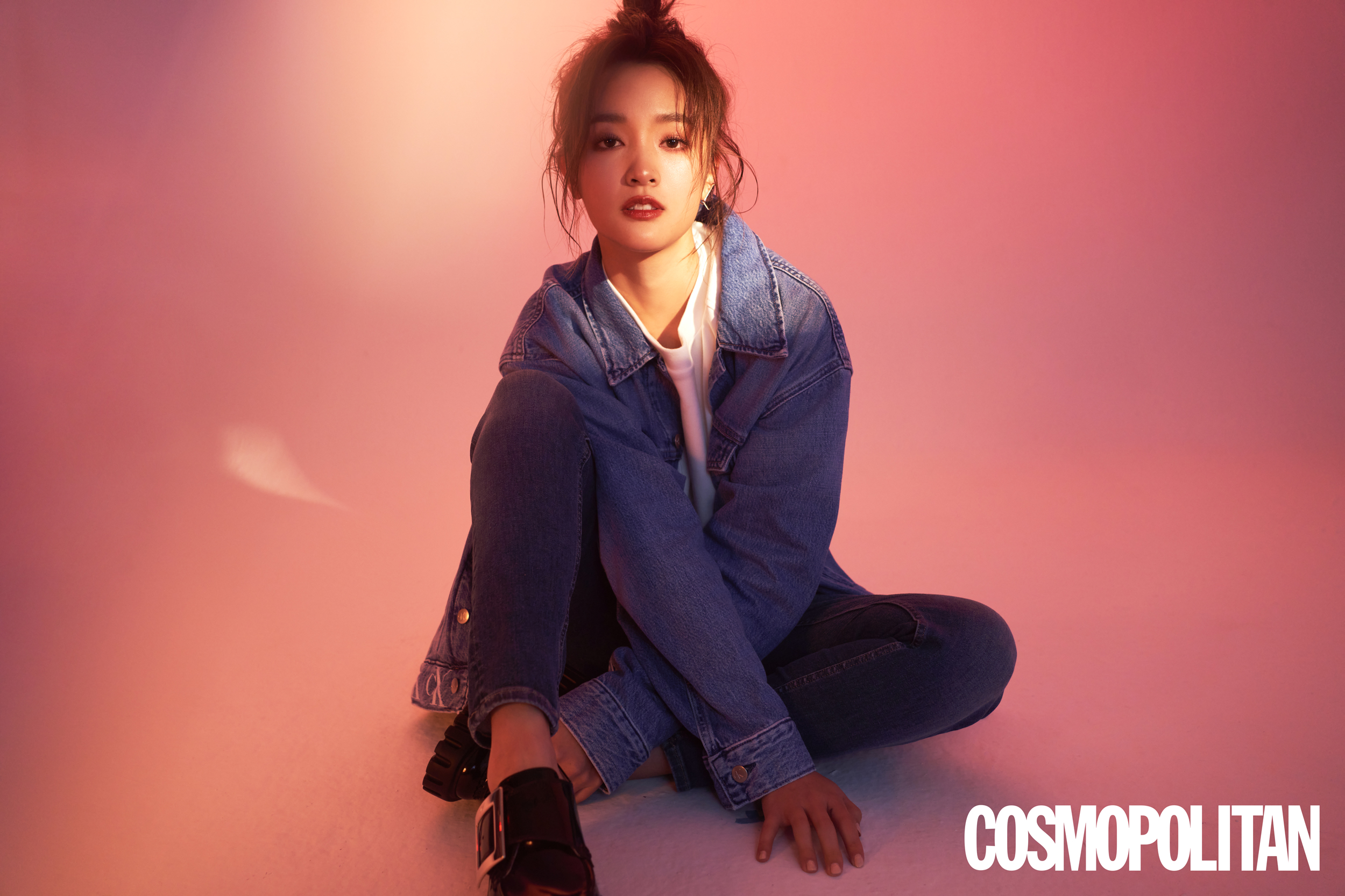 24歲的王淨已獲得兩次金馬獎最佳女主角獎提名。（Cosmopolitan.com提供）