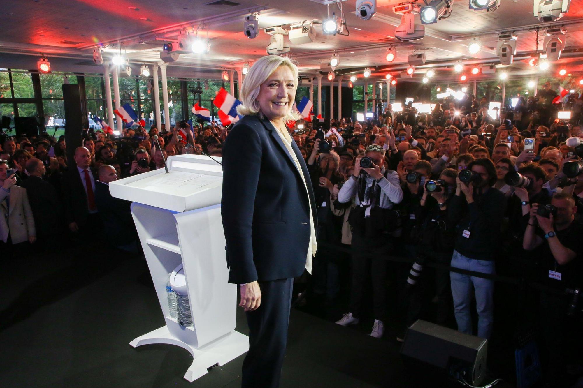 極右派領袖勒朋(Marine Le Pen)雖然敗選,但獲得逾4成選票。(翻攝推特@MLP_officiel)