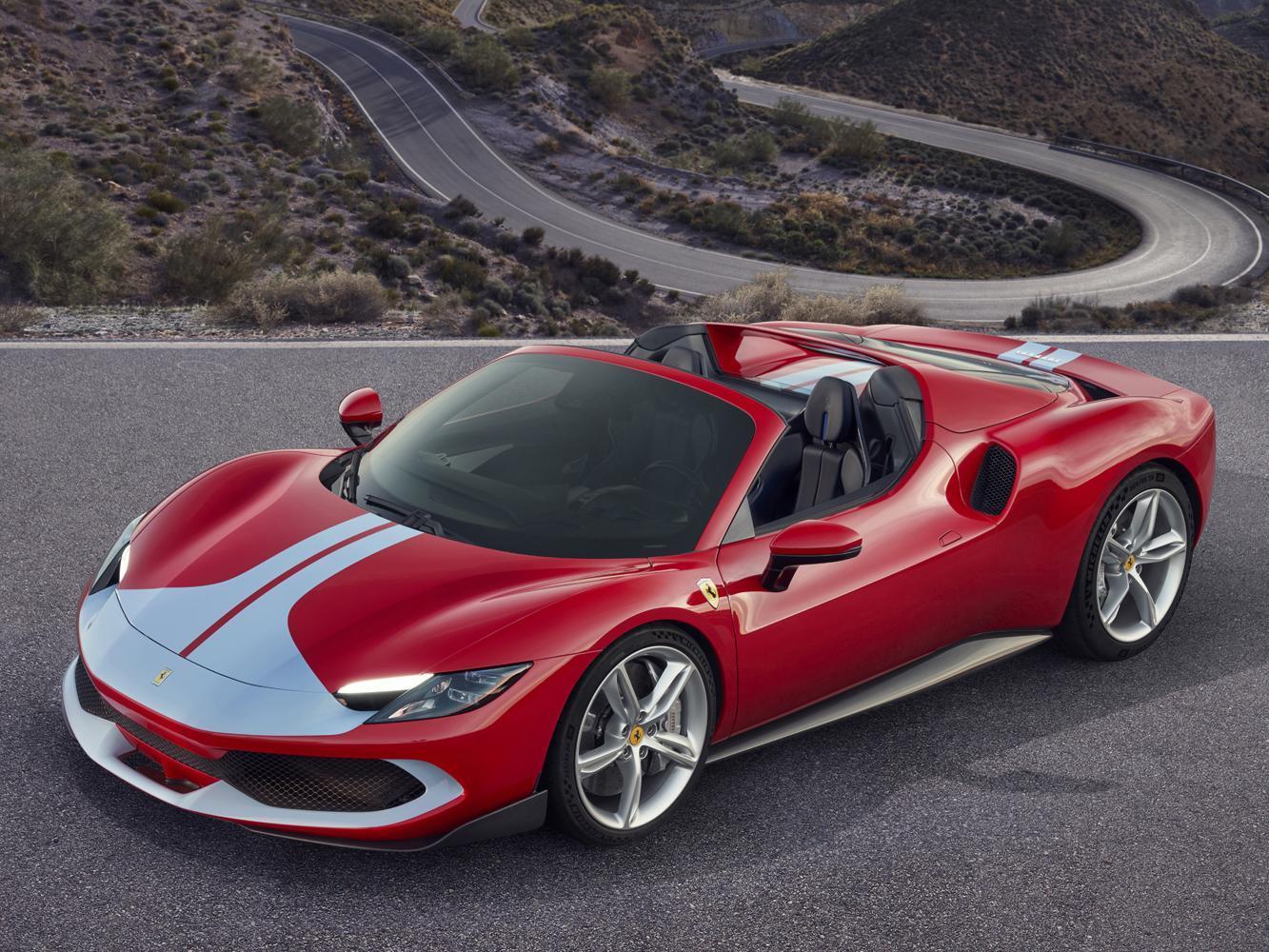 Ferrari法拉利還為訂購Assetto Fiorano車型的客戶獨家設計了一款靈感源自250 Le Mans的特別塗裝可供選擇。這款塗裝從前翼開始，經過中央格柵，然後沿著引擎蓋向上延伸，構成錐形圖案，一路延伸至可折疊式硬頂敞篷和引擎蓋，最後向下延伸至後擾流板。
