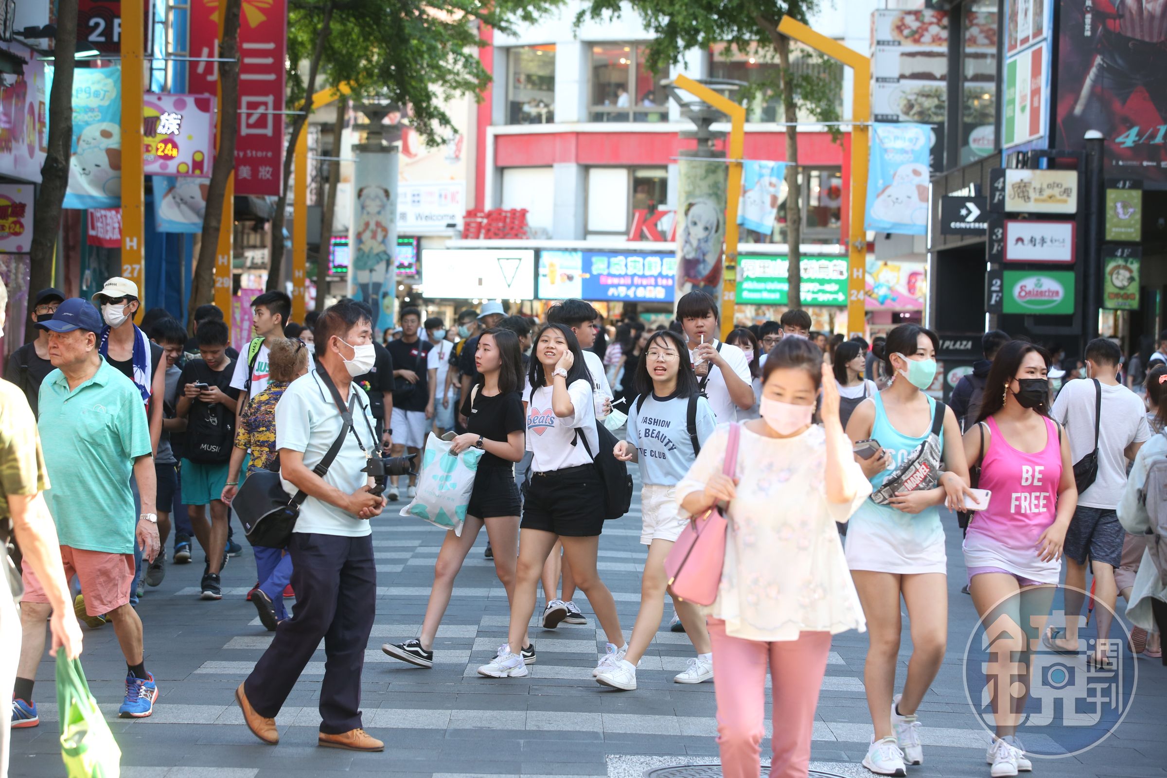 因應疫情變化，全台許多縣市都宣布不再公布足跡。（示意圖，本刊資料照）
