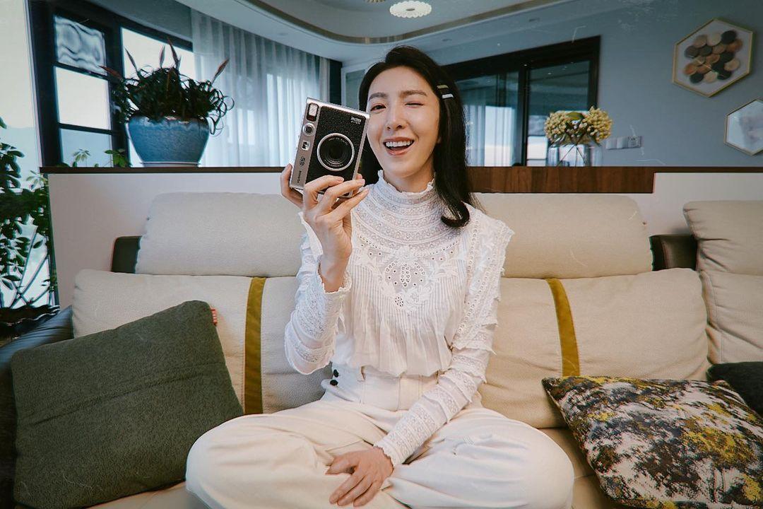 楊謹華的老公靠著體貼追到了她並且成婚,而且婚後依舊相當殷勤。(翻攝楊謹華IG)