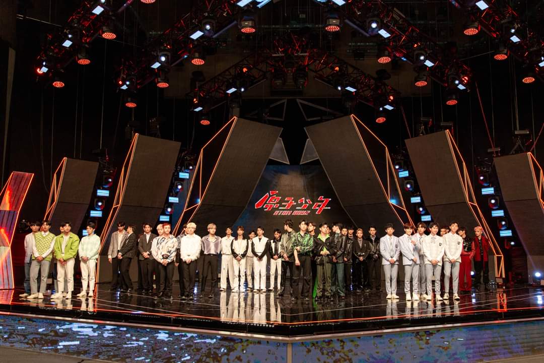 《原子少年ATOM BOYZ》今天又傳出總確診人數飆累積至43人。（翻攝自原子少年粉專）