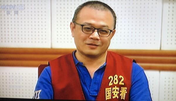 李孟居入境中國後失蹤，就被中國指控危害國家，隔年在《央視》節目上「被道歉」，好不容易刑滿出獄卻無法返台。（翻攝自央視）