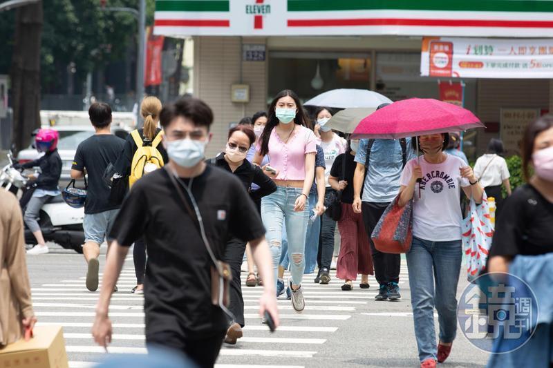 今中南高屏近山區或河谷有局部35度以上高溫發生的機率。（本刊資料照）