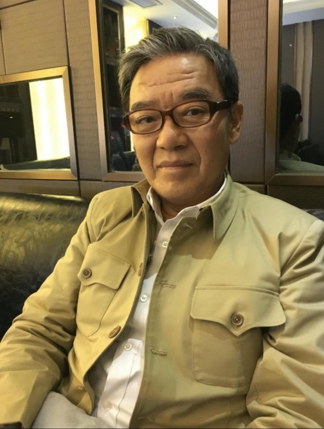 李立群自拍的封城影片,意外在上海疫情大爆發時獲得許多關注。(翻攝李立群微博)