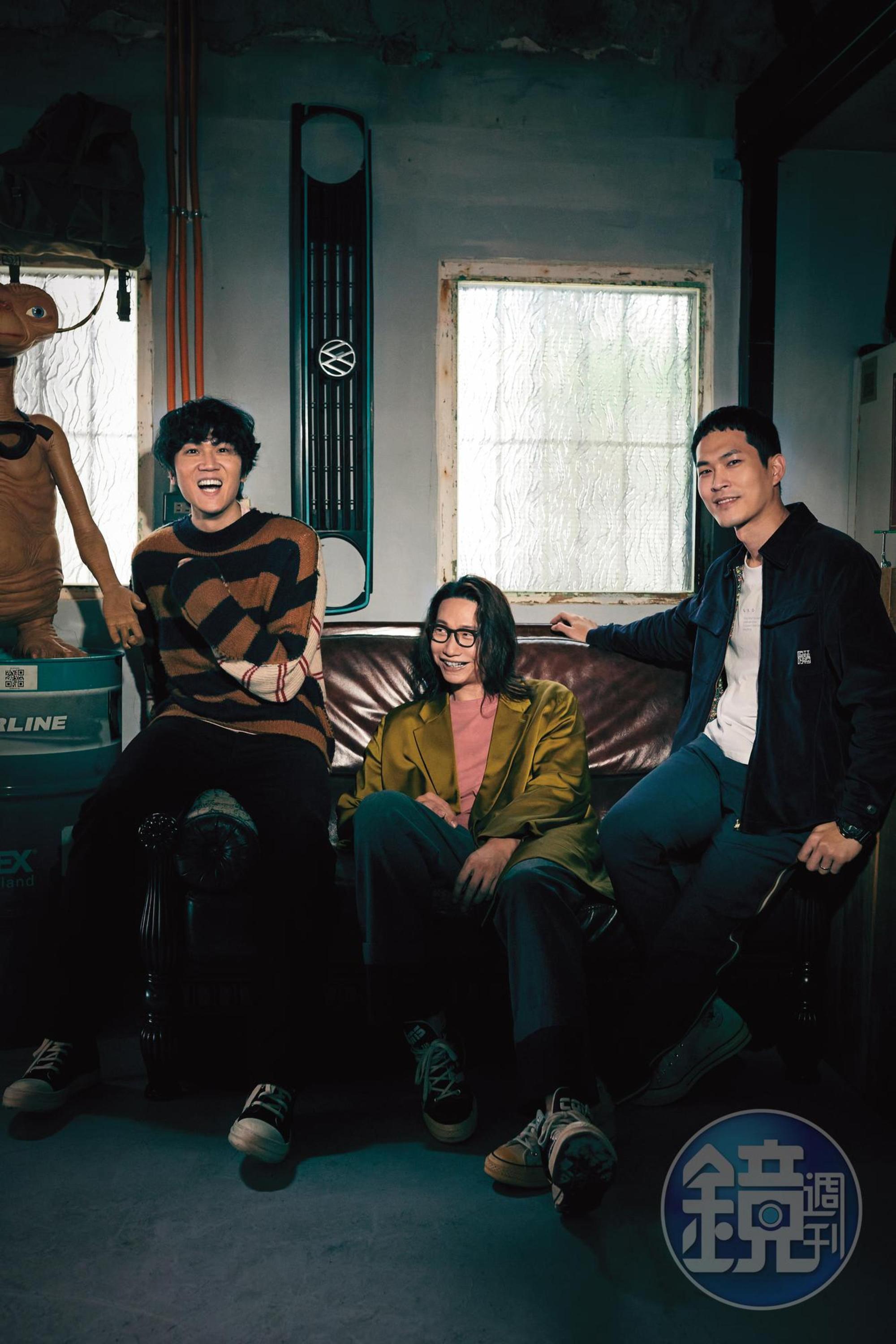 方Q(中)較晚加入宇宙人,不過他與小玉(左)、阿奎(右)同樣珍惜的,就是即使個性不同,卻能夠一起玩音樂這麼久的情誼。