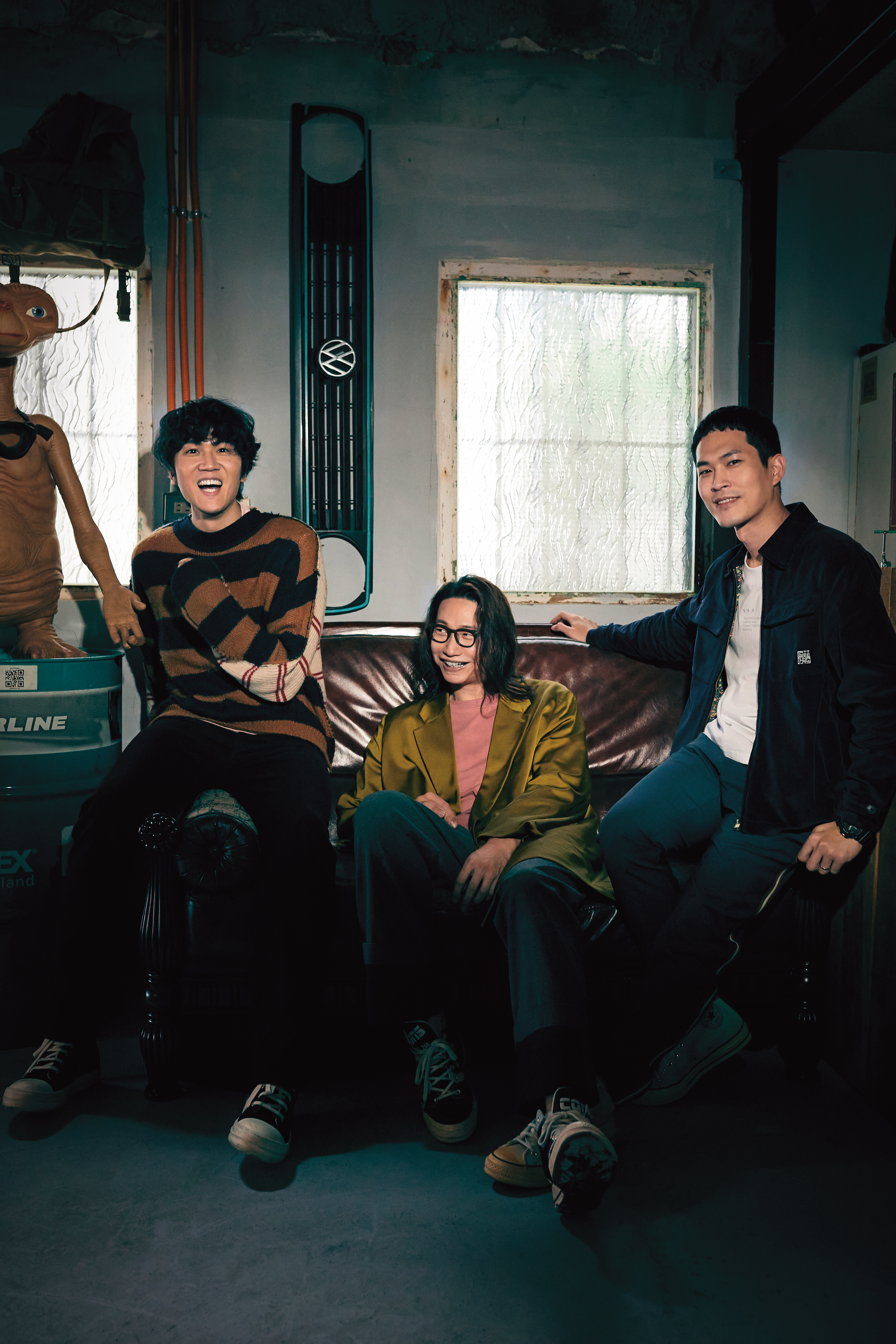 方Q(中)較晚加入宇宙人,不過他與小玉(左)、阿奎(右)同樣珍惜的,就是即使個性不同,卻能夠一起玩音樂這麼久的情誼。