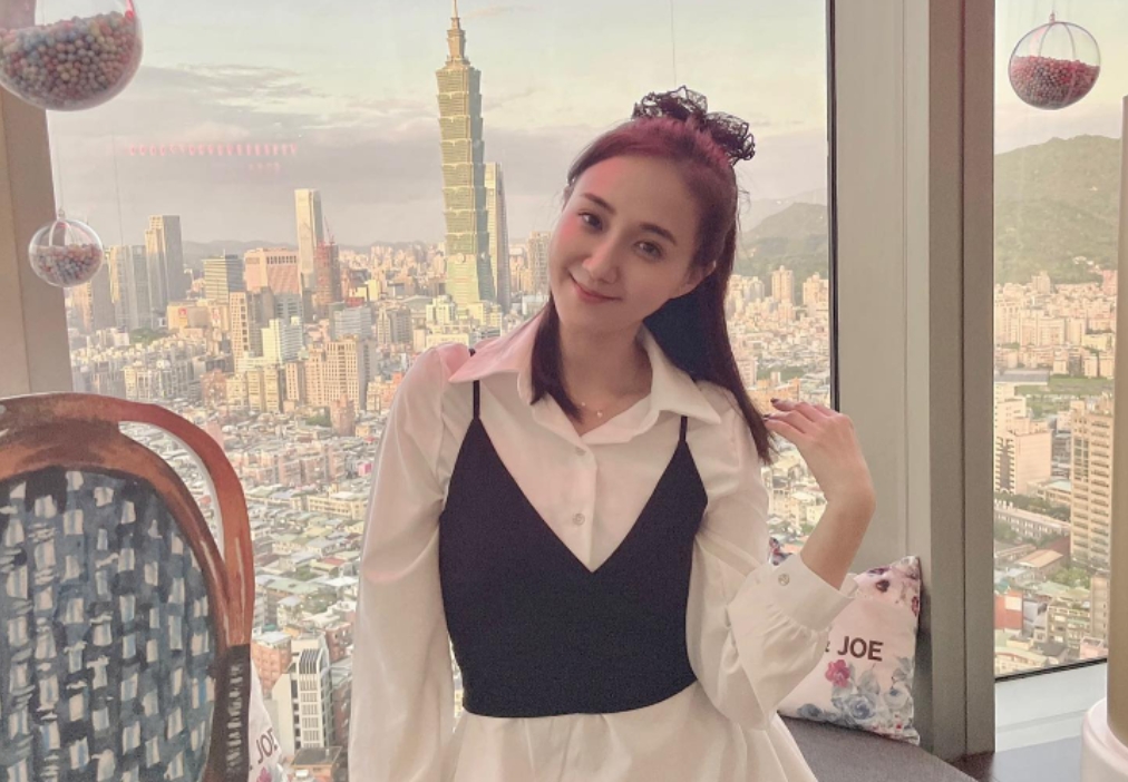 何妤玟為了女兒轉戰YT開頻道。（翻攝自何妤玟臉書）