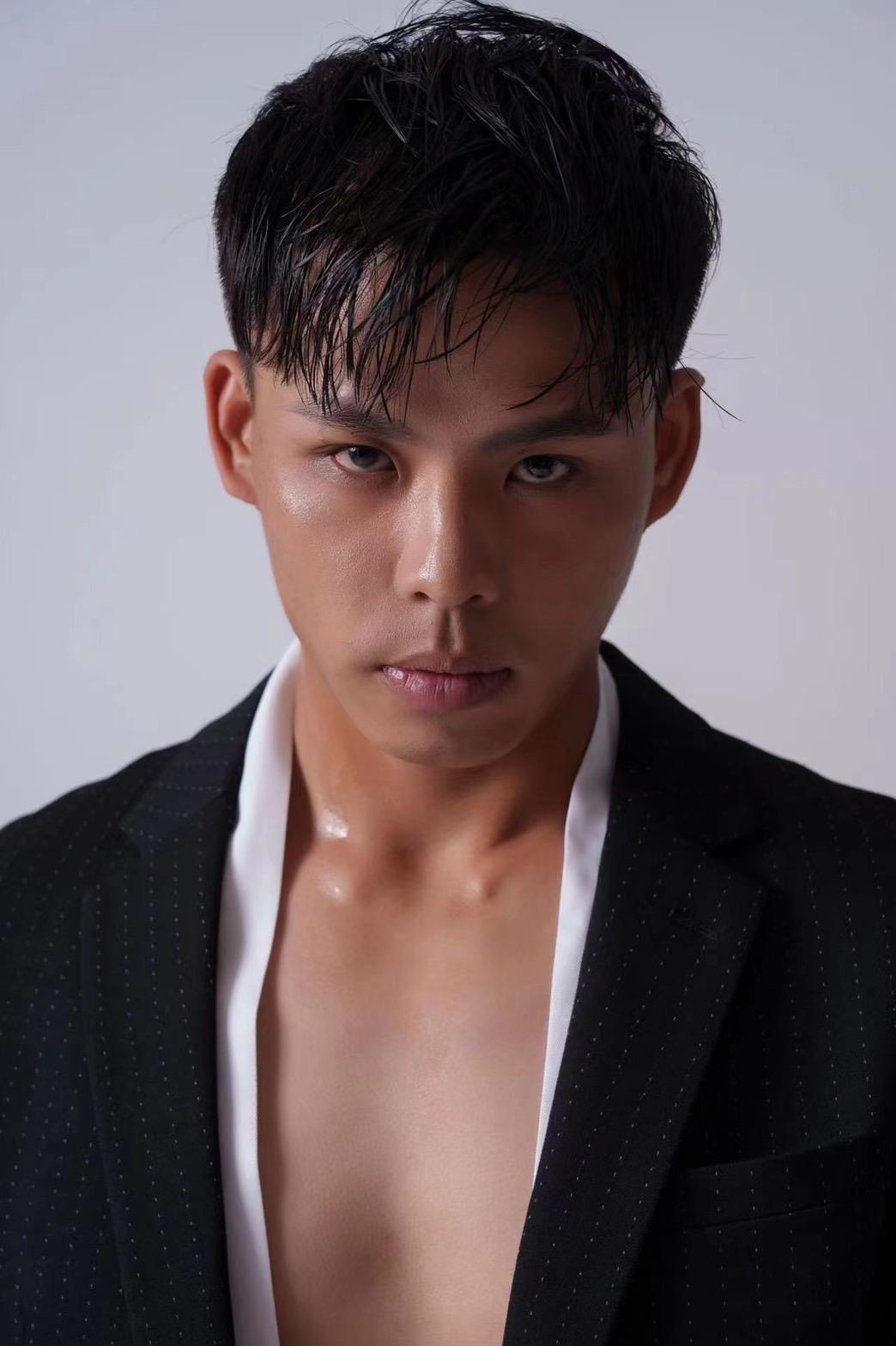 張均最常掛在嘴上的一句話就是「謝謝」，他認為，做人要感恩。（陳孝志提供）