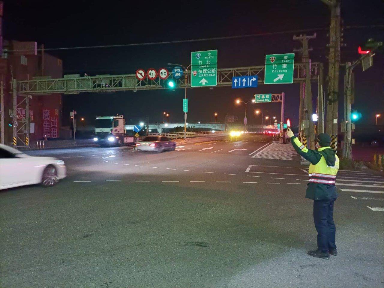 警方加強五一連假交通疏導措施。（警方提供）