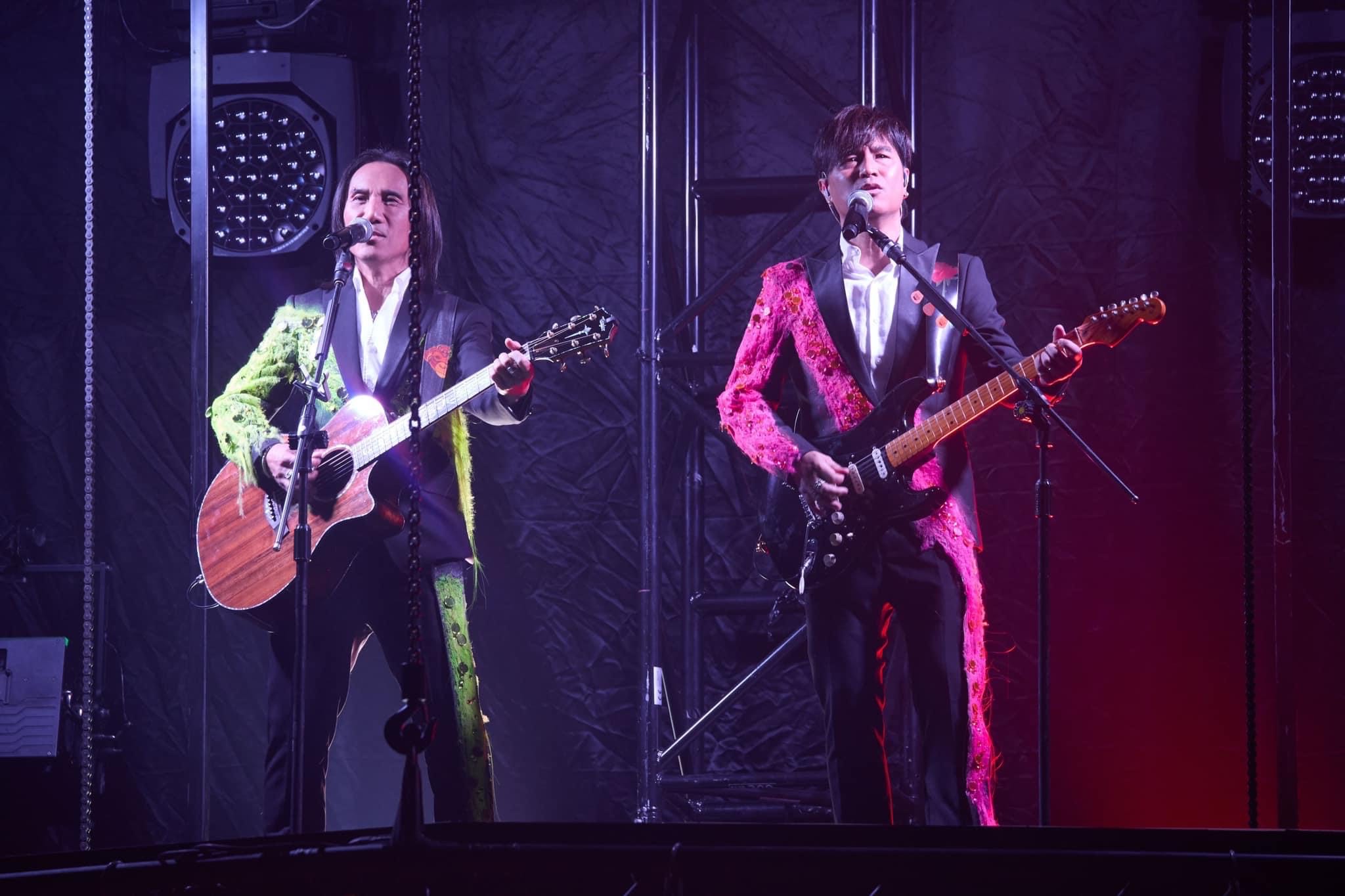 動力火車《都是因為愛》高雄旗艦場，延至10月15日。（翻攝自動力火車臉書）