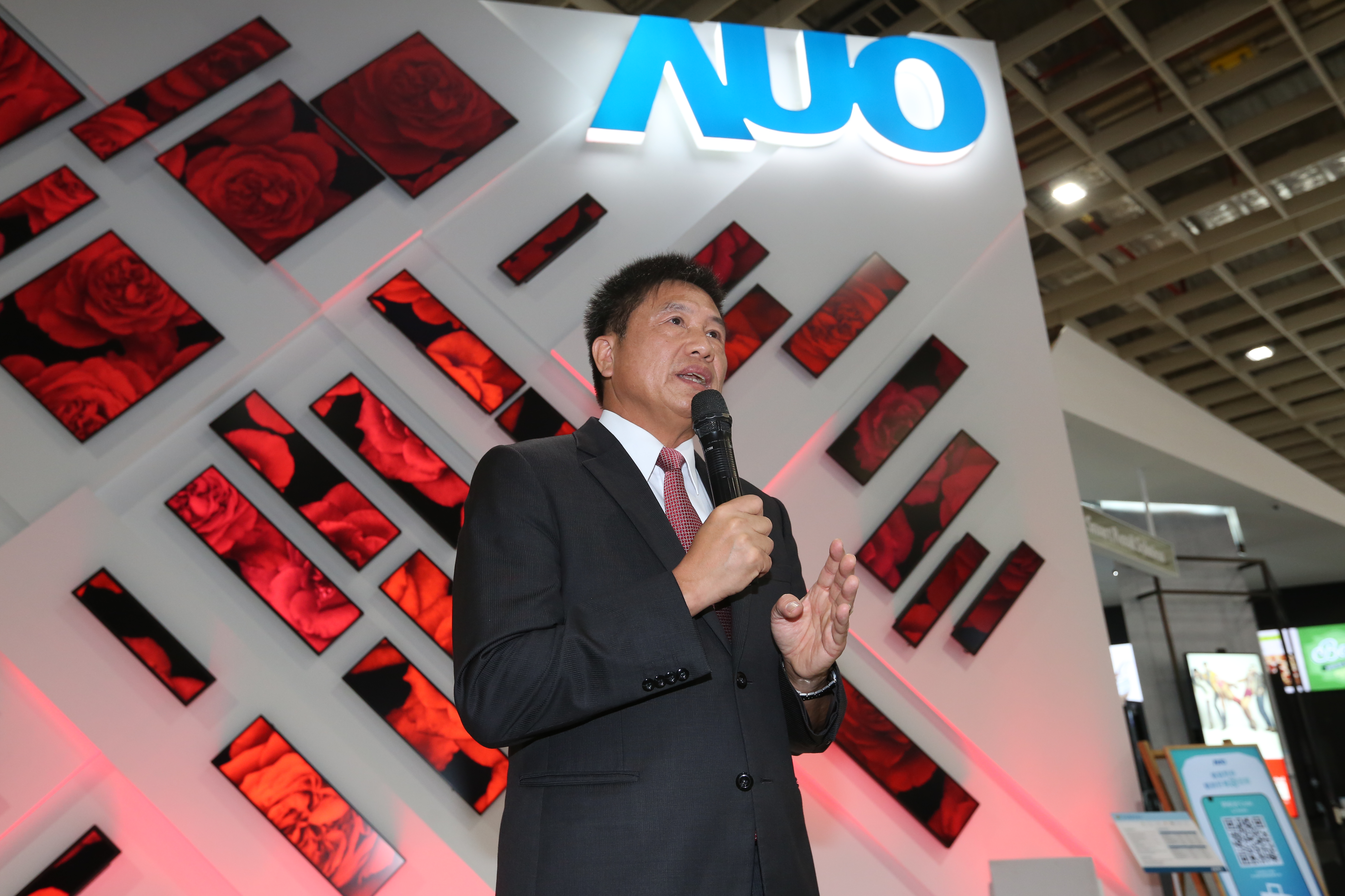 友達董事長彭双浪（圖）透露，日本松下宣布退出面板市場，友達順利成功卡位，已在醫療顯示器坐穩全球坐二望一地位。（本刊資料照）