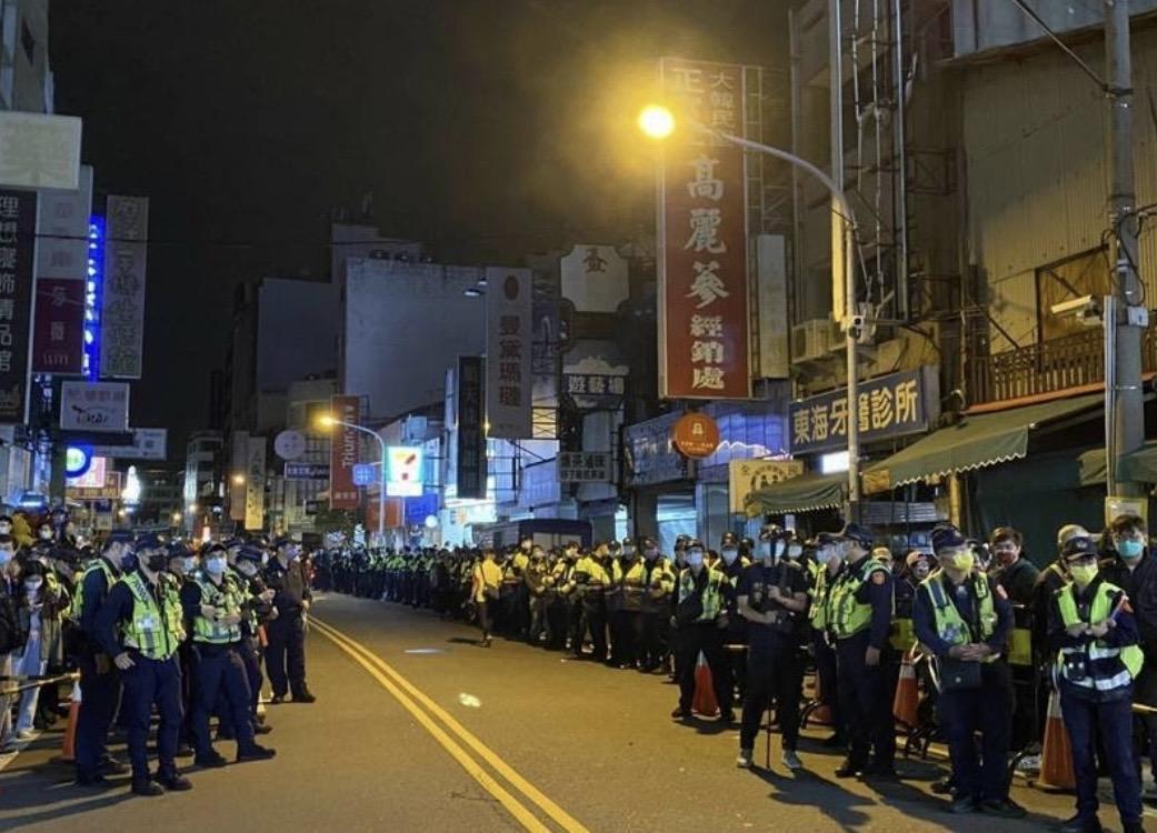彰警大陣仗執行大甲媽勤務。(翻攝彰警局官網)
