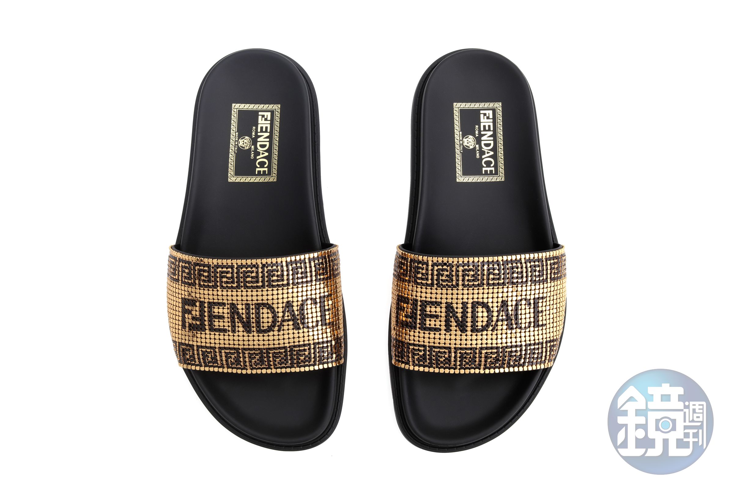 FENDI FENDACE膠囊系列Signature涼鞋。NT$51,000（FENDI提供）